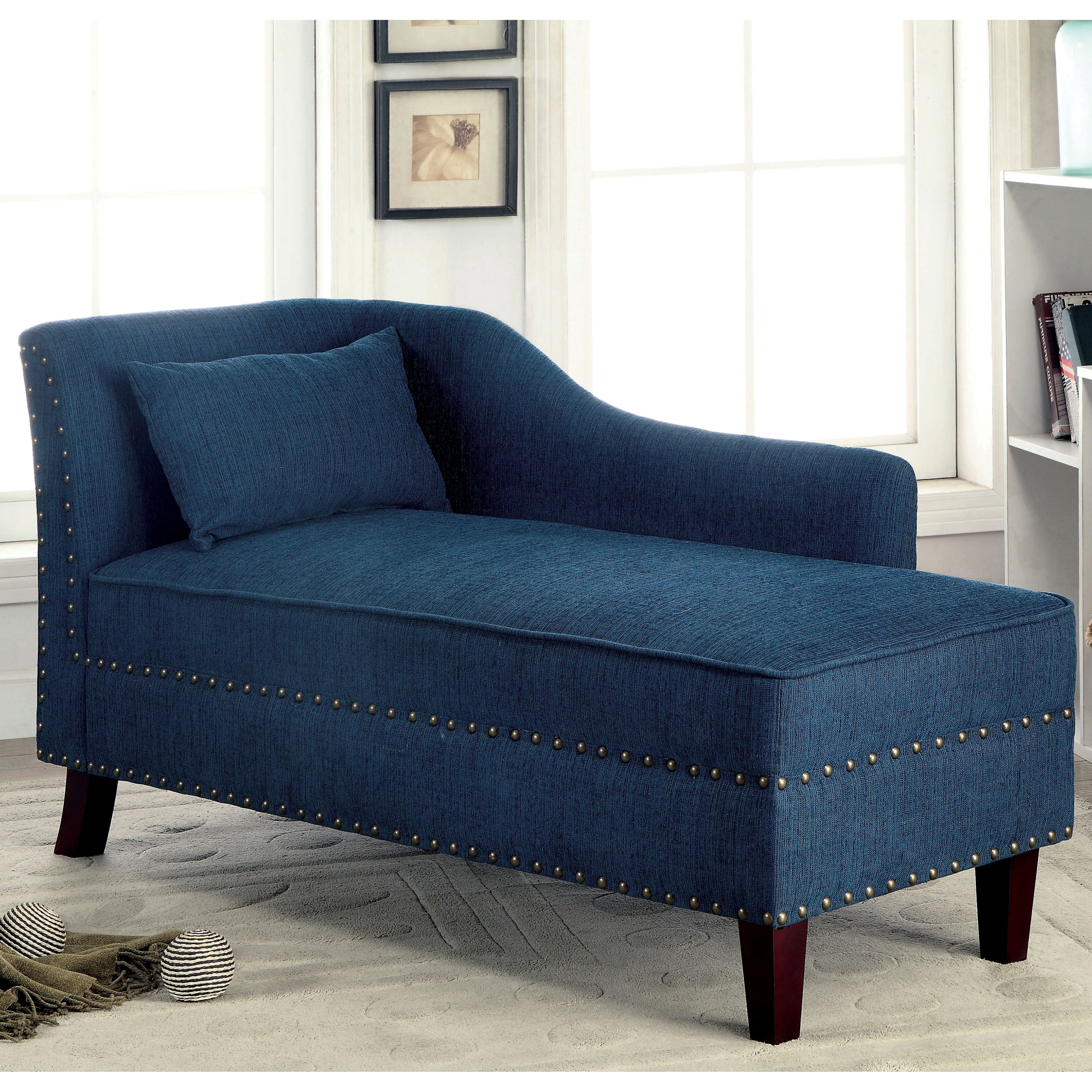 Furniture Of America Gillian Romantic Nailhead Trim Linen Like Upholstered Chaise Lounge
