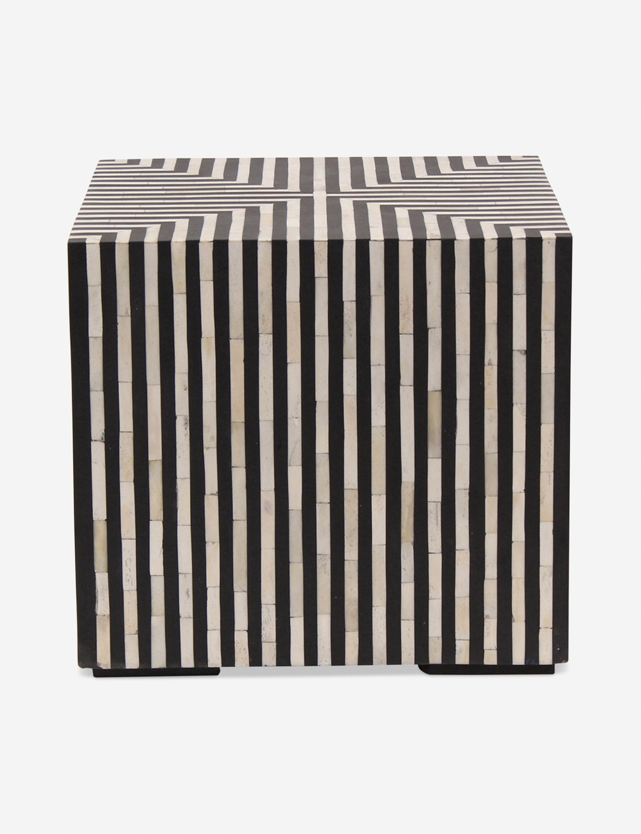 Trendyl Side Table