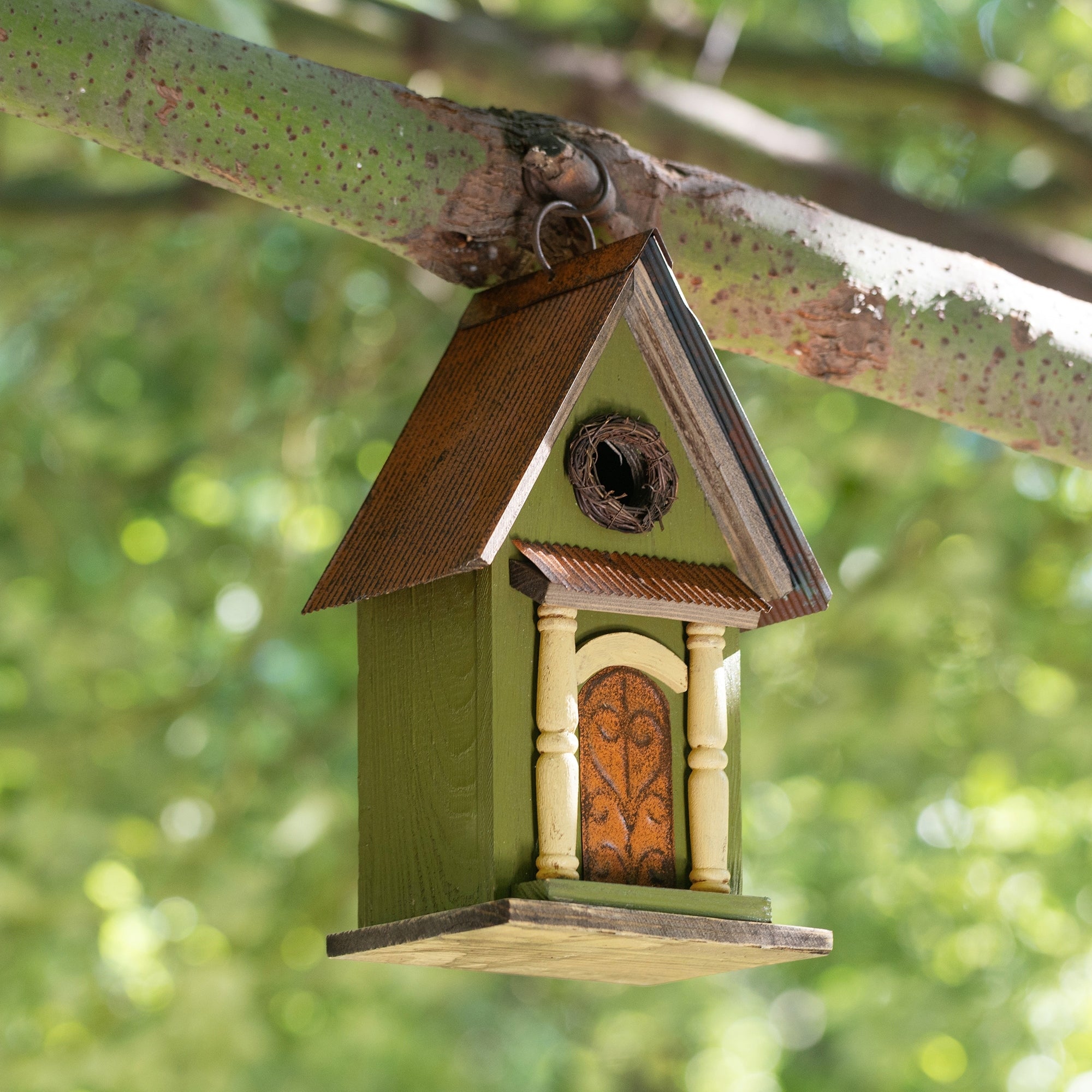 Glitzhome 11.25 H Vintage Green Distressed Solid Wood Decorative Outdoor Garden Birdhouse