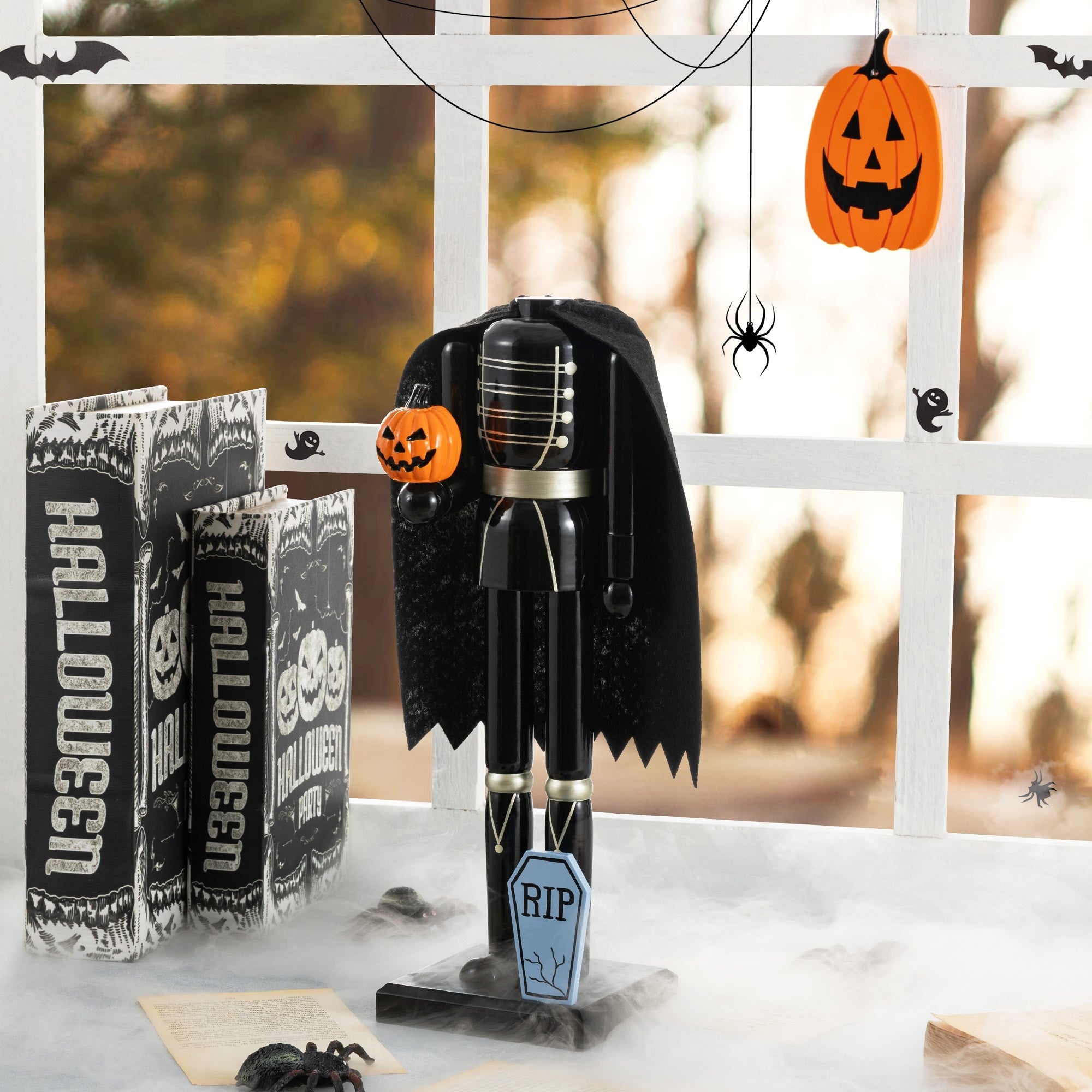 Glitzhome 14.5 H Halloween Wood Headless Horseman Nutcracker With Ornament