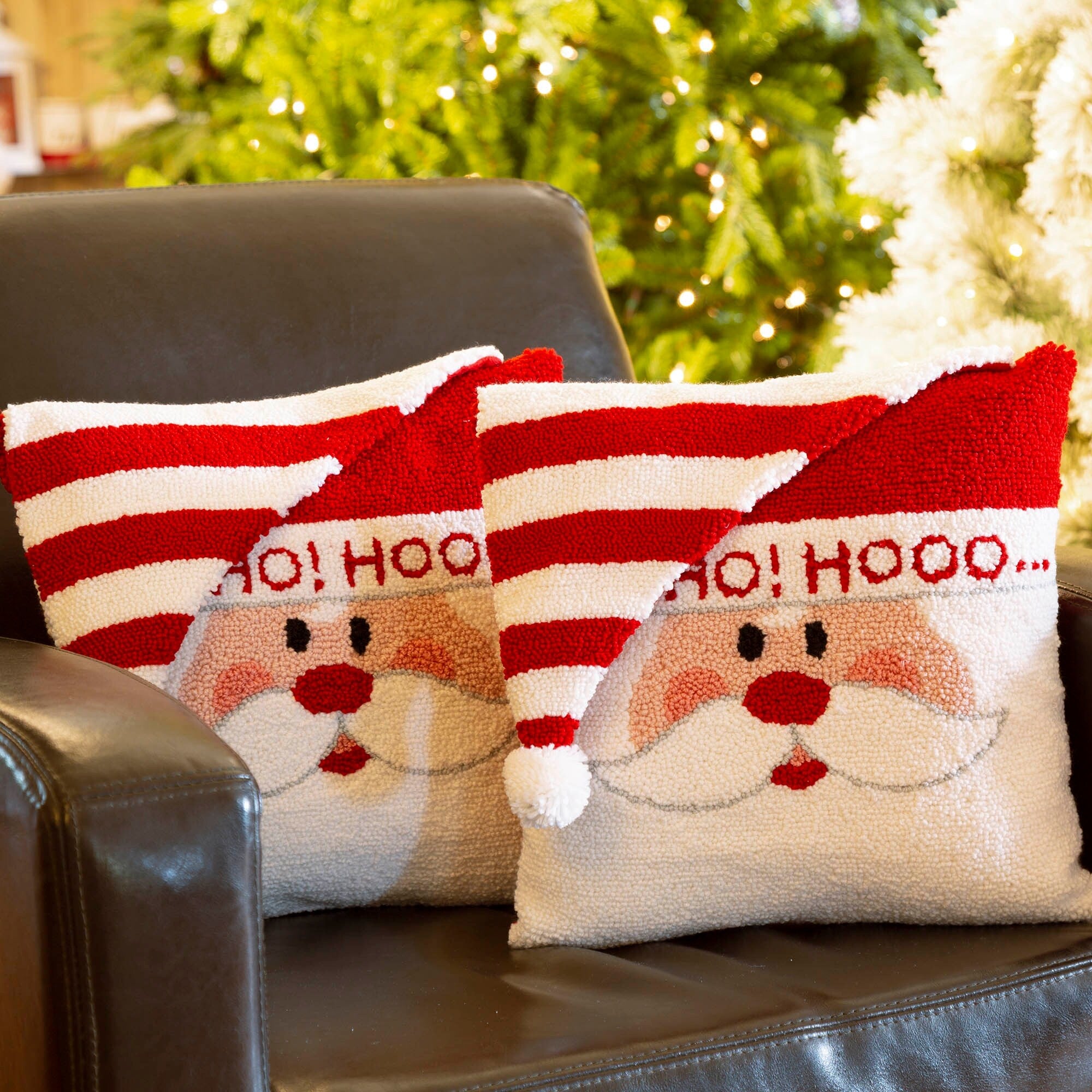 Glitzhome 13.98 L Hooked 3D Christmas Pillow