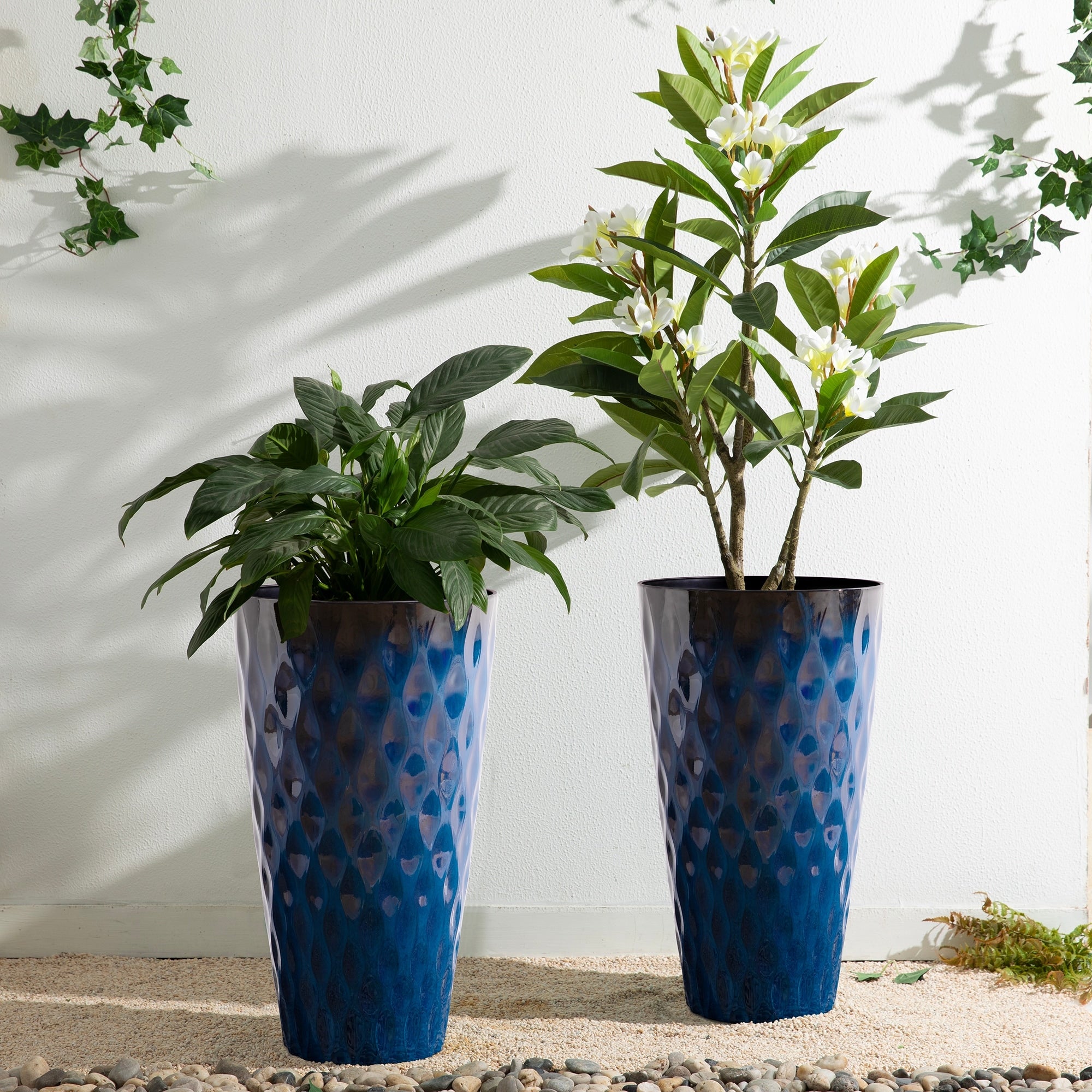 Glitzhome 23.75 H Set Of 2 Oversized Wavy Texture Cobalt Blue Turquoise Red Tall Plastic Planter