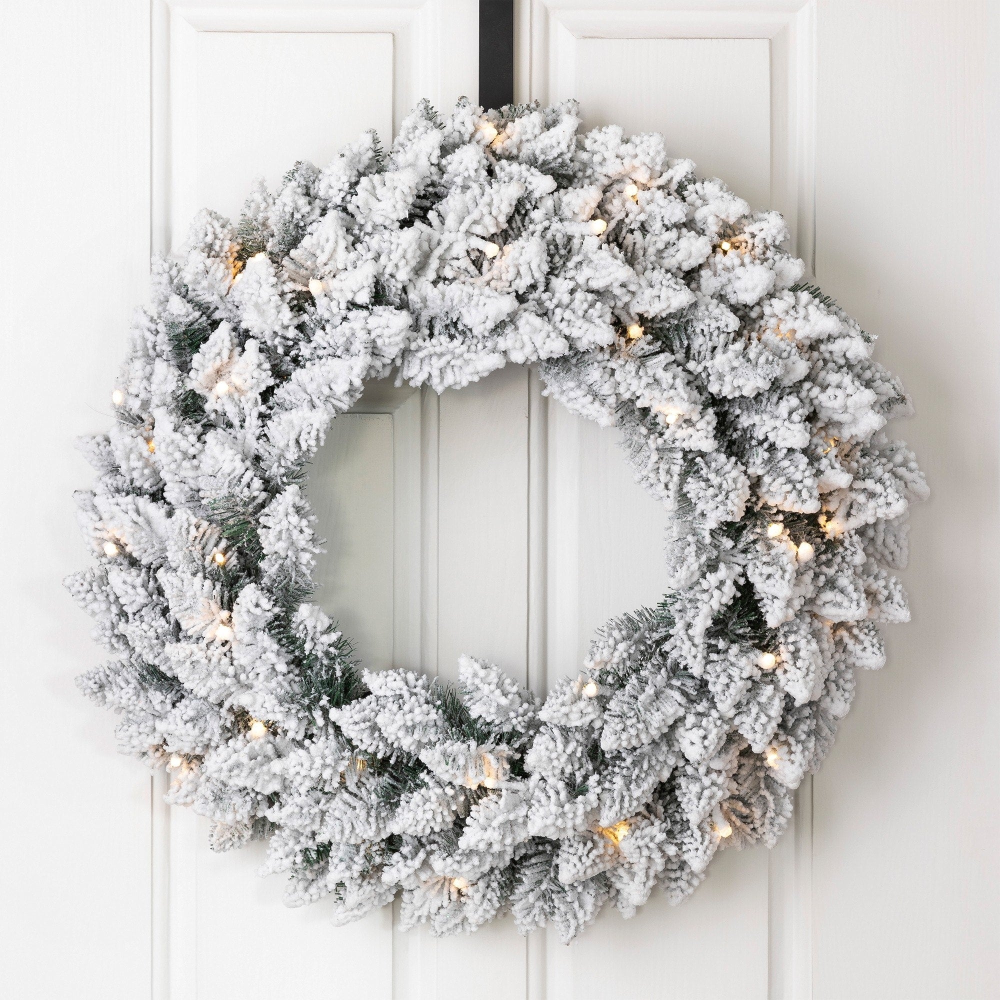 Glitzhome 24 D Pre Lit Christmas Wreath With Warm White Led Light