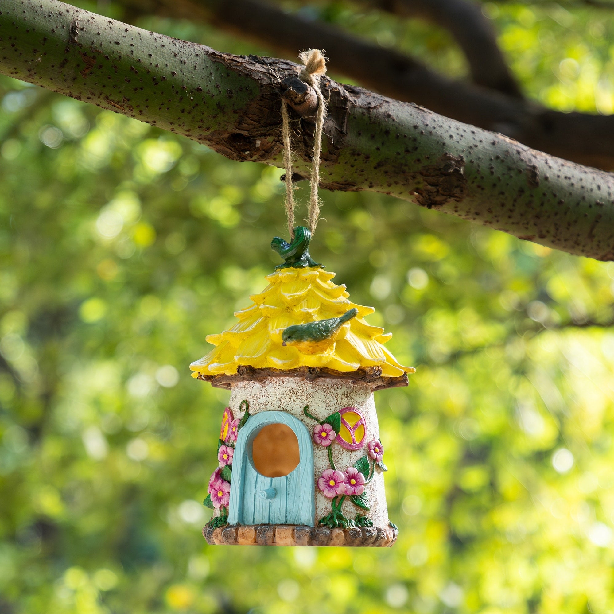 Glitzhome 9H Resin Pink Yellow Roof Outdoor Garden Birdhouse