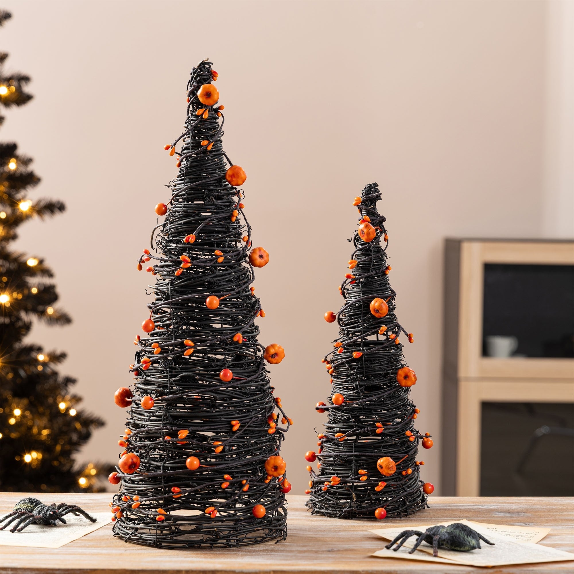 Glitzhome Set Of 2 Halloween Eucalyptus With Bats Pumpkin Cone Tree