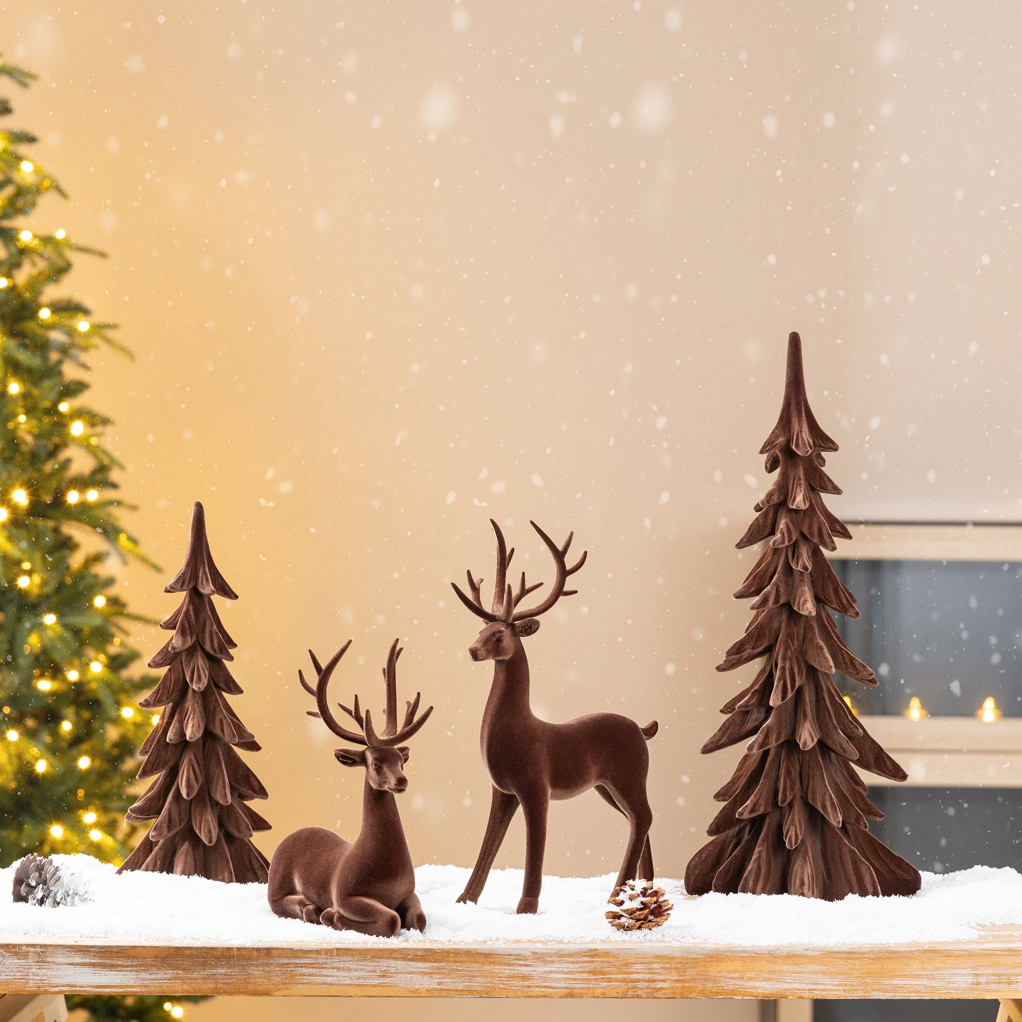 Glitzhome Set Of 4 Christmas Resin Reindeer With Tree Table Decor Set