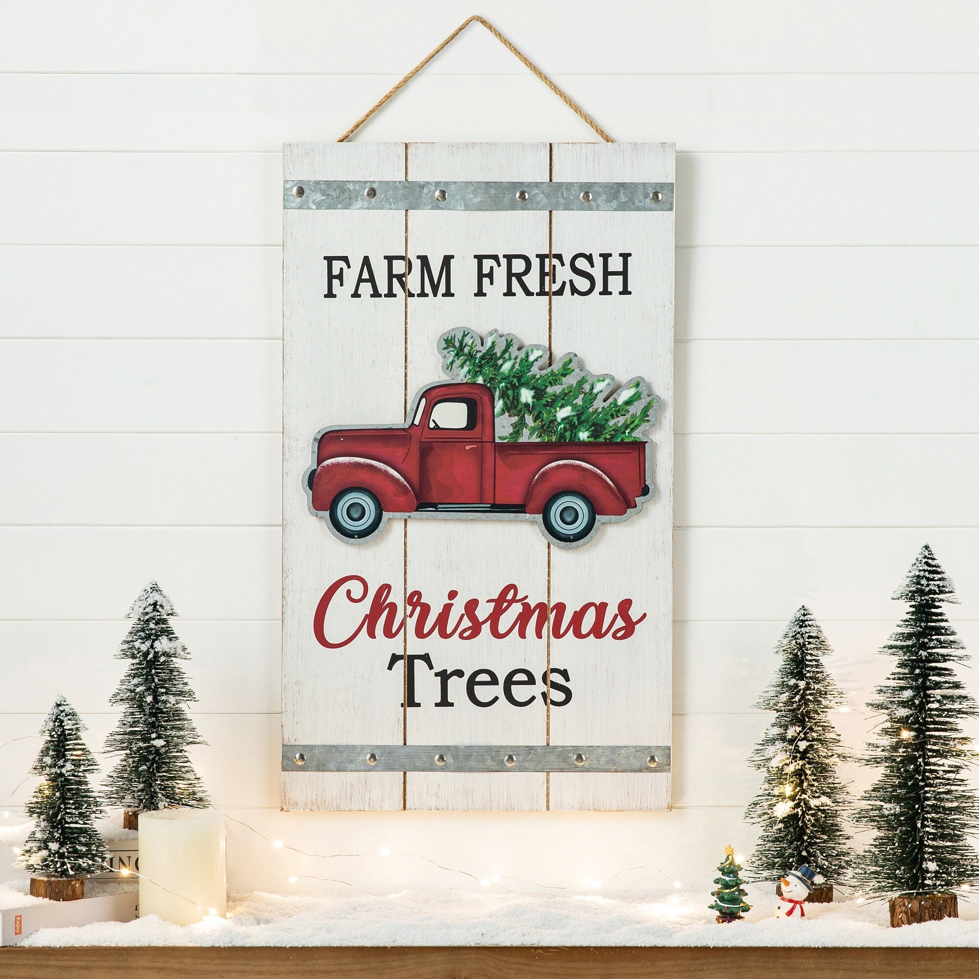 Glitzhome Wooden Truck Wall Decor
