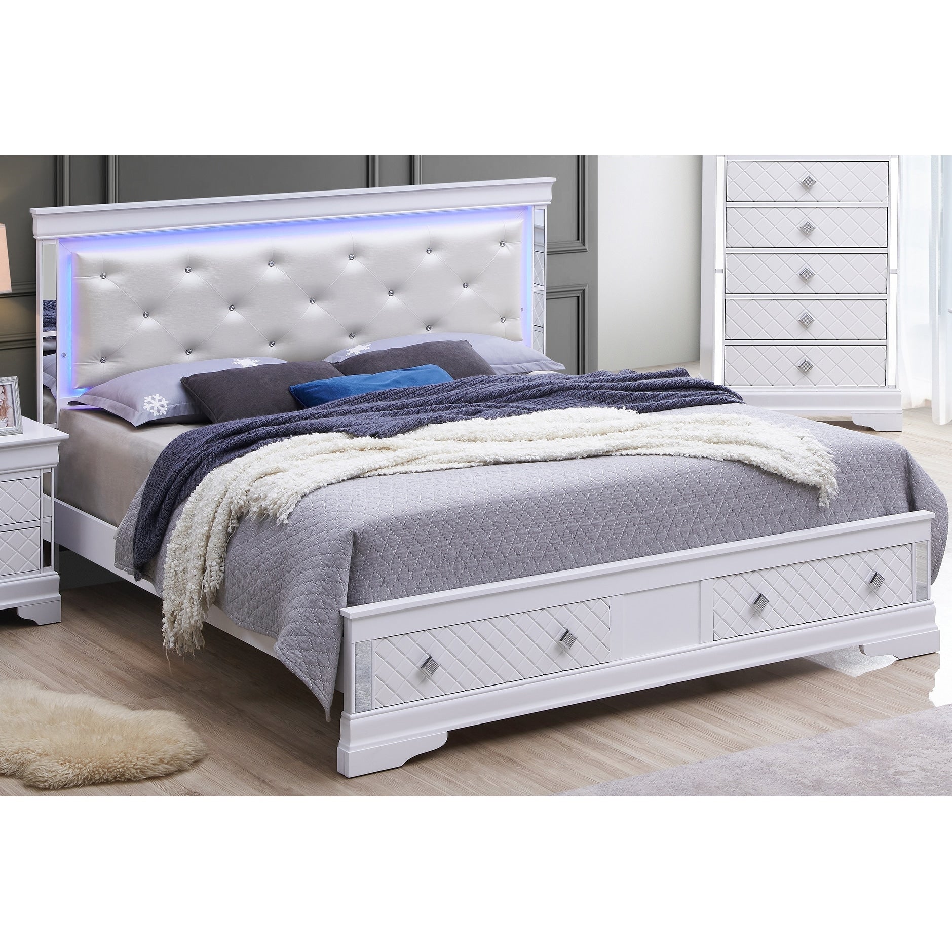 Glory Furniture Eleanora Wood Veneer Queen Bed With Led Lighting