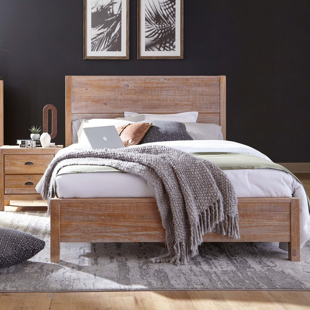Grain Wood Furniture Montauk Queen Solid Wood Panel Bed