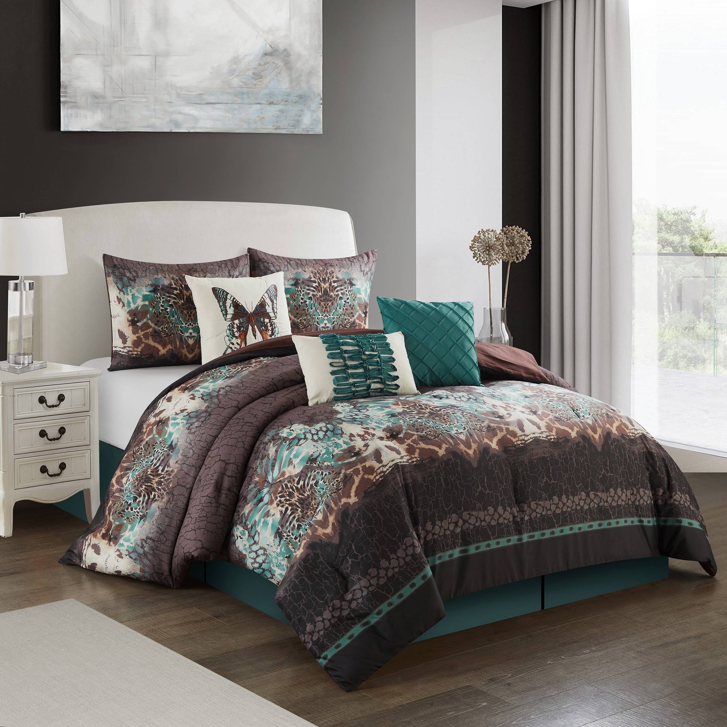 Grand Avenue Viceroy 7 Piece Comforter Set
