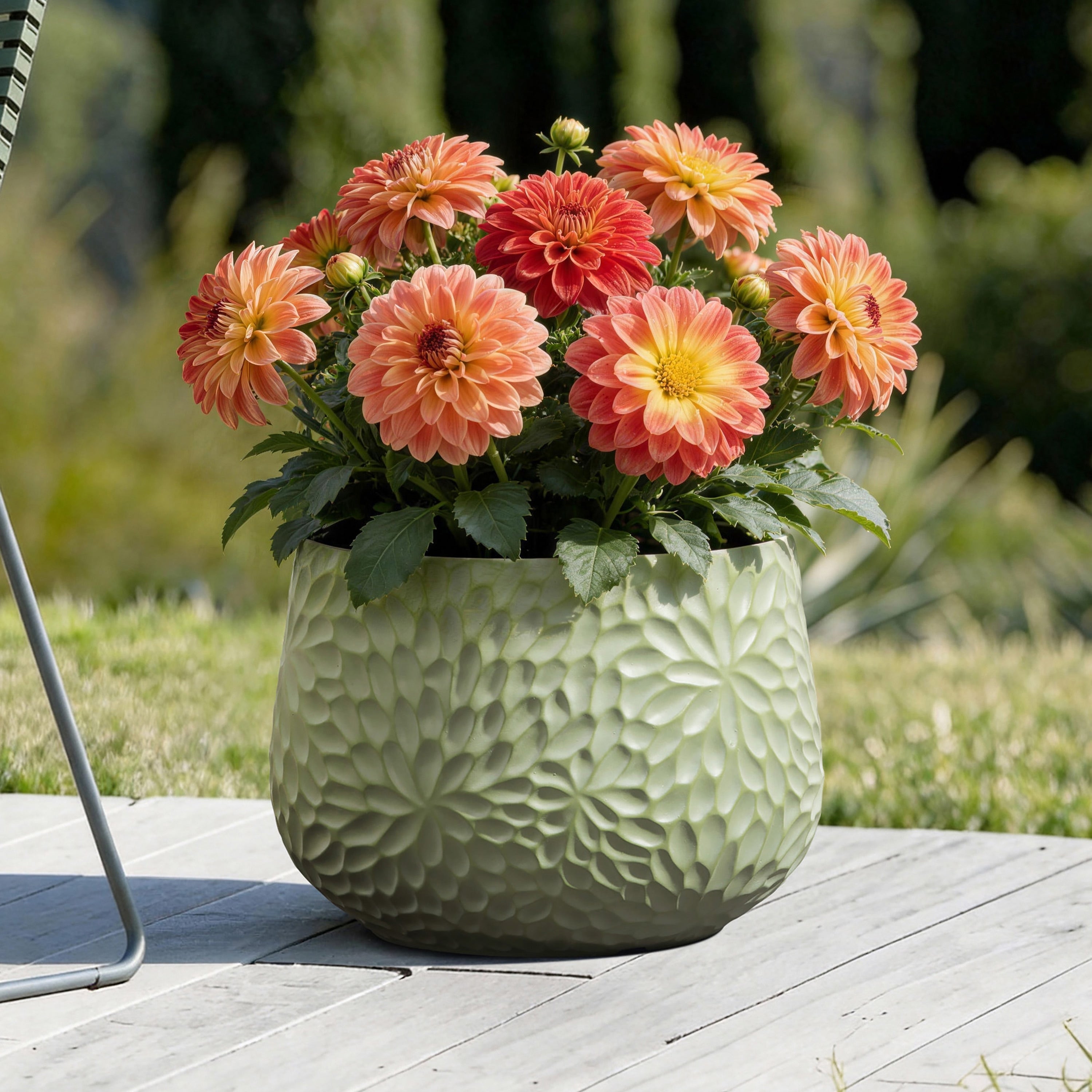 Green Leaf Embossed Mgo Planter 15.94 Textured Pot For Outdoor Indoor 11.89 H X 15.94 Diameter