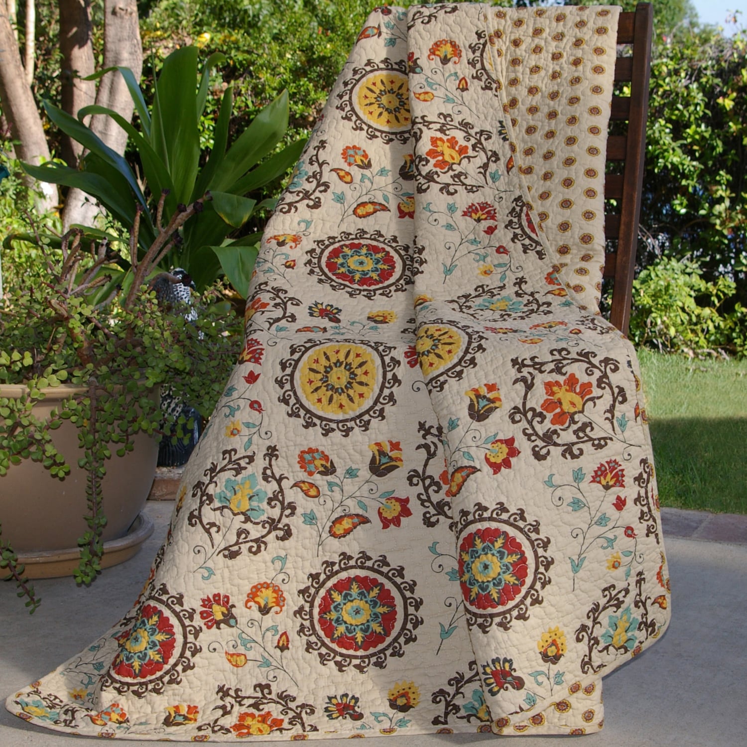 Greenland Home Fashions Andorra Quilted Throw