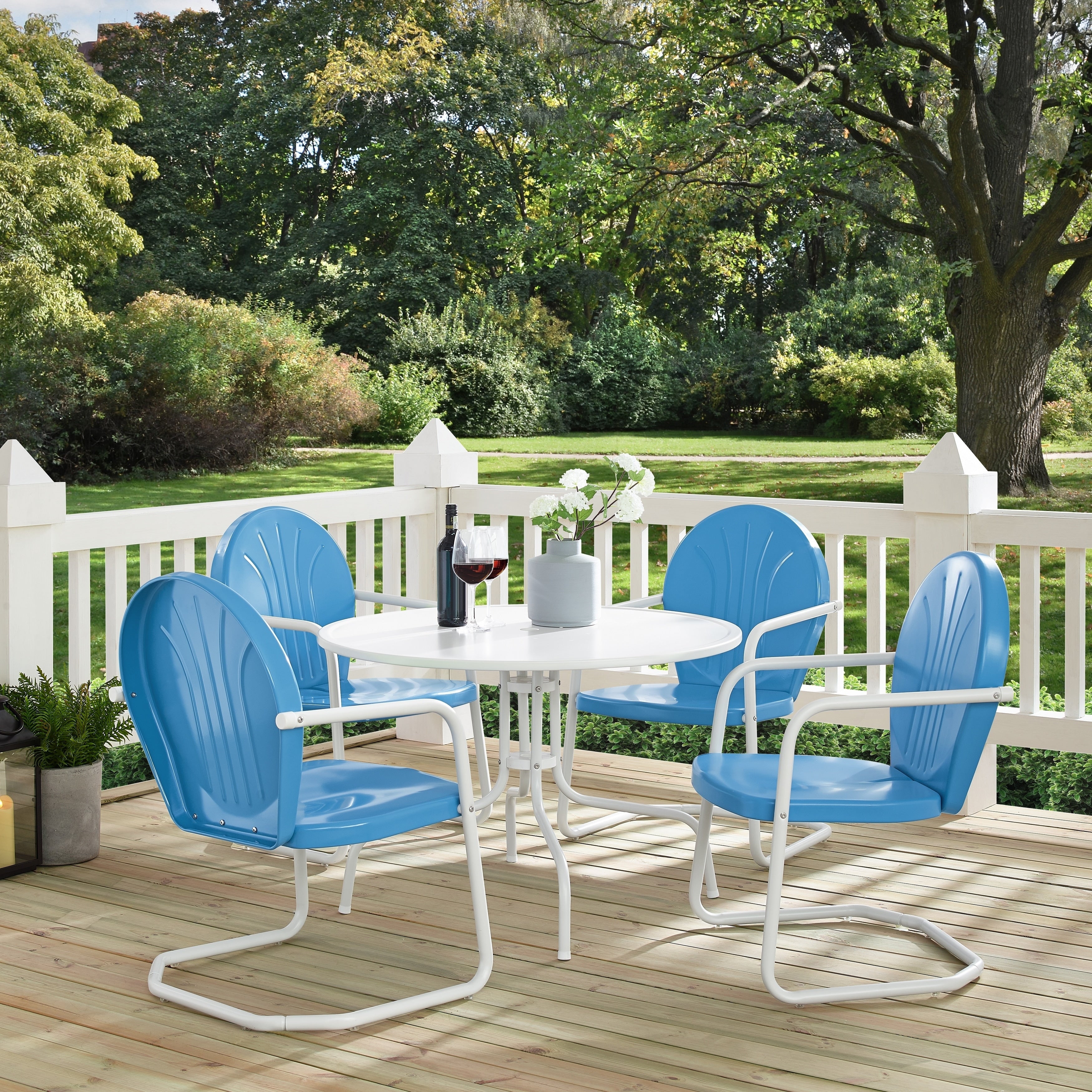 Havenside Home Howard Bay White Metal 5 Piece Outdoor Dining Set With 39 Inch Table And Blue Chairs