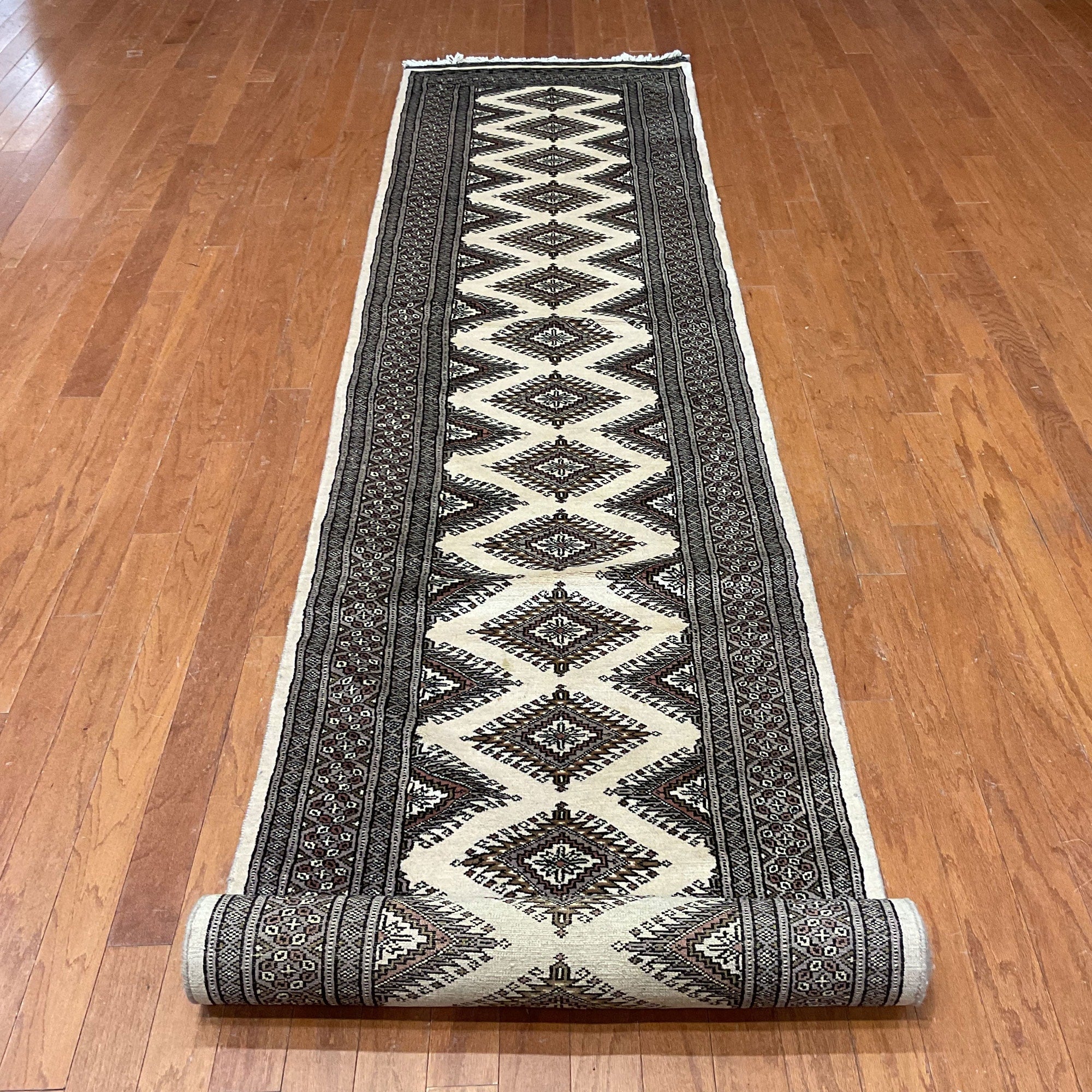 Handmade Herat Oriental Pakistani Hand Knotted Tribal Bokhara Wool Runner Pakistan 27 X 141