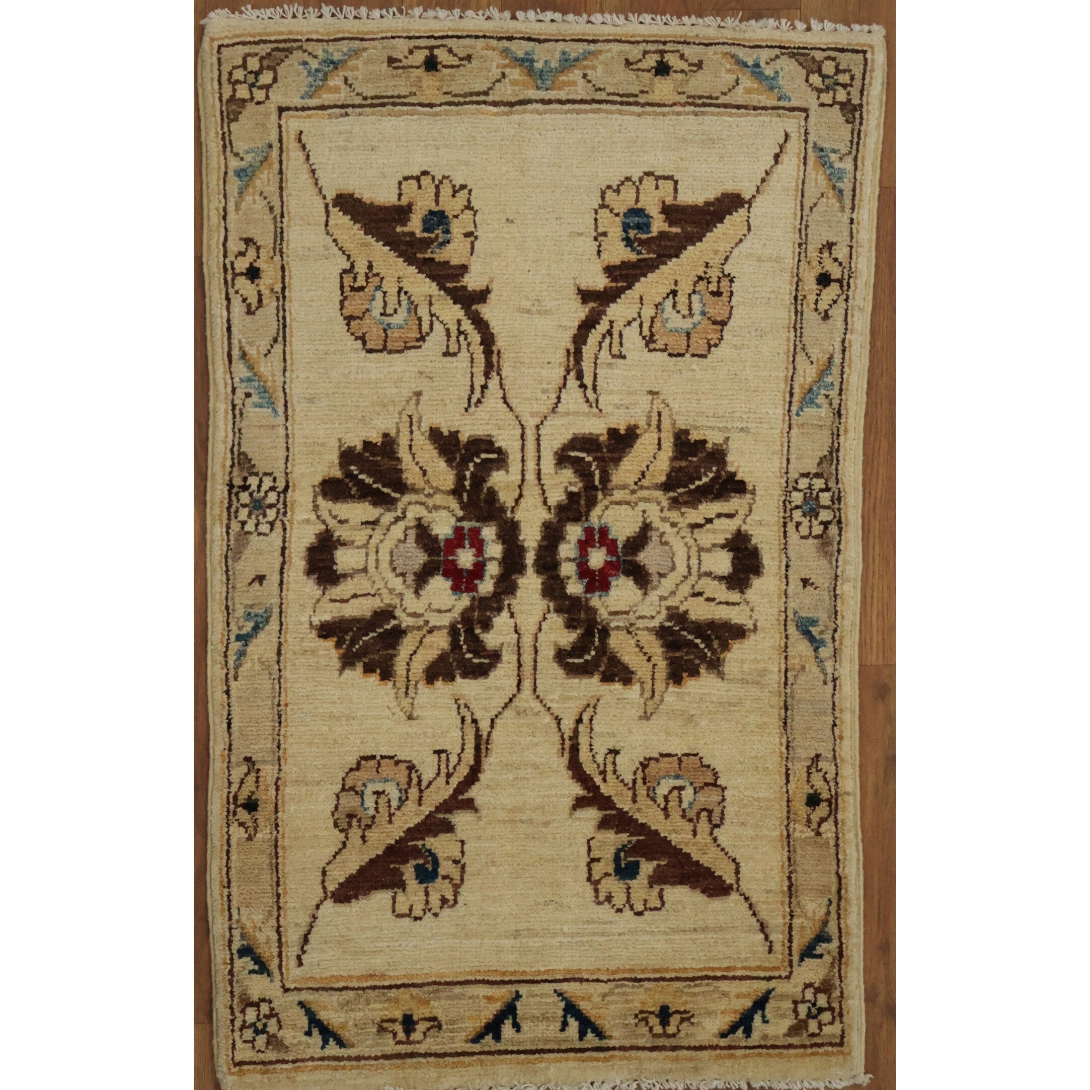 Hand Knotted Oriental 100 Wool Carpet Traditional Floral Beige Ivories Peshawar Area Rug 2 11 X 1 10