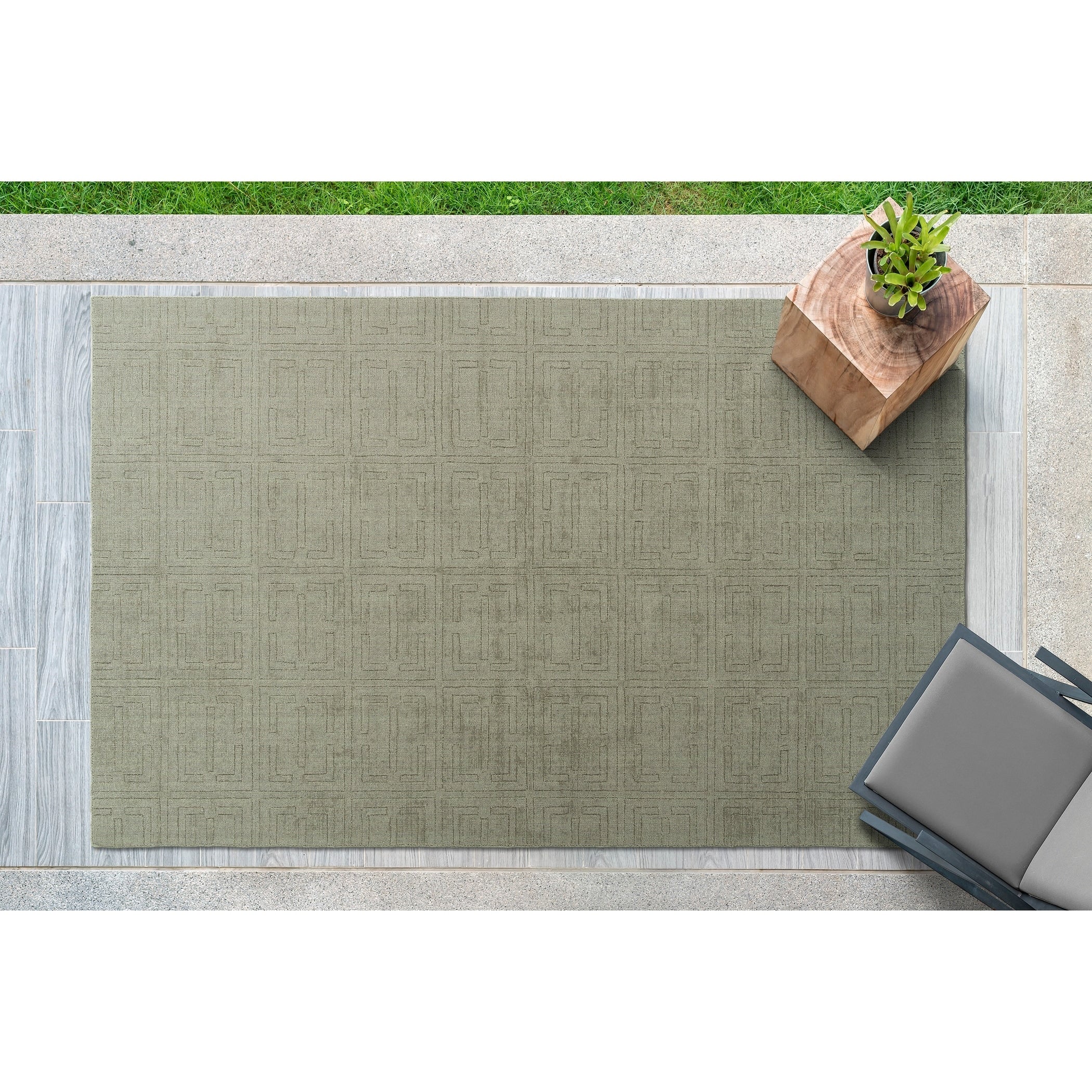 Hand Loomed Polyester Moravec Rug