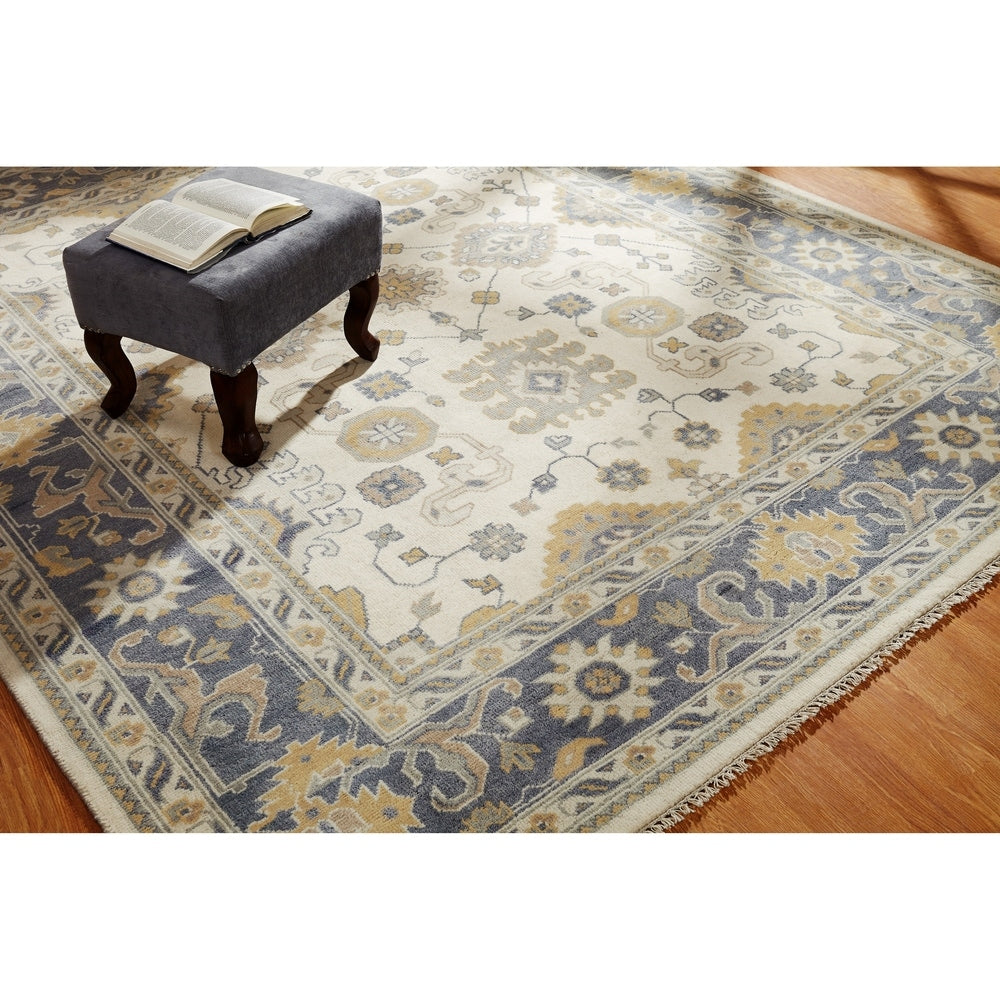 Umbria Ivory Grey Hand Knotted Wool Rug