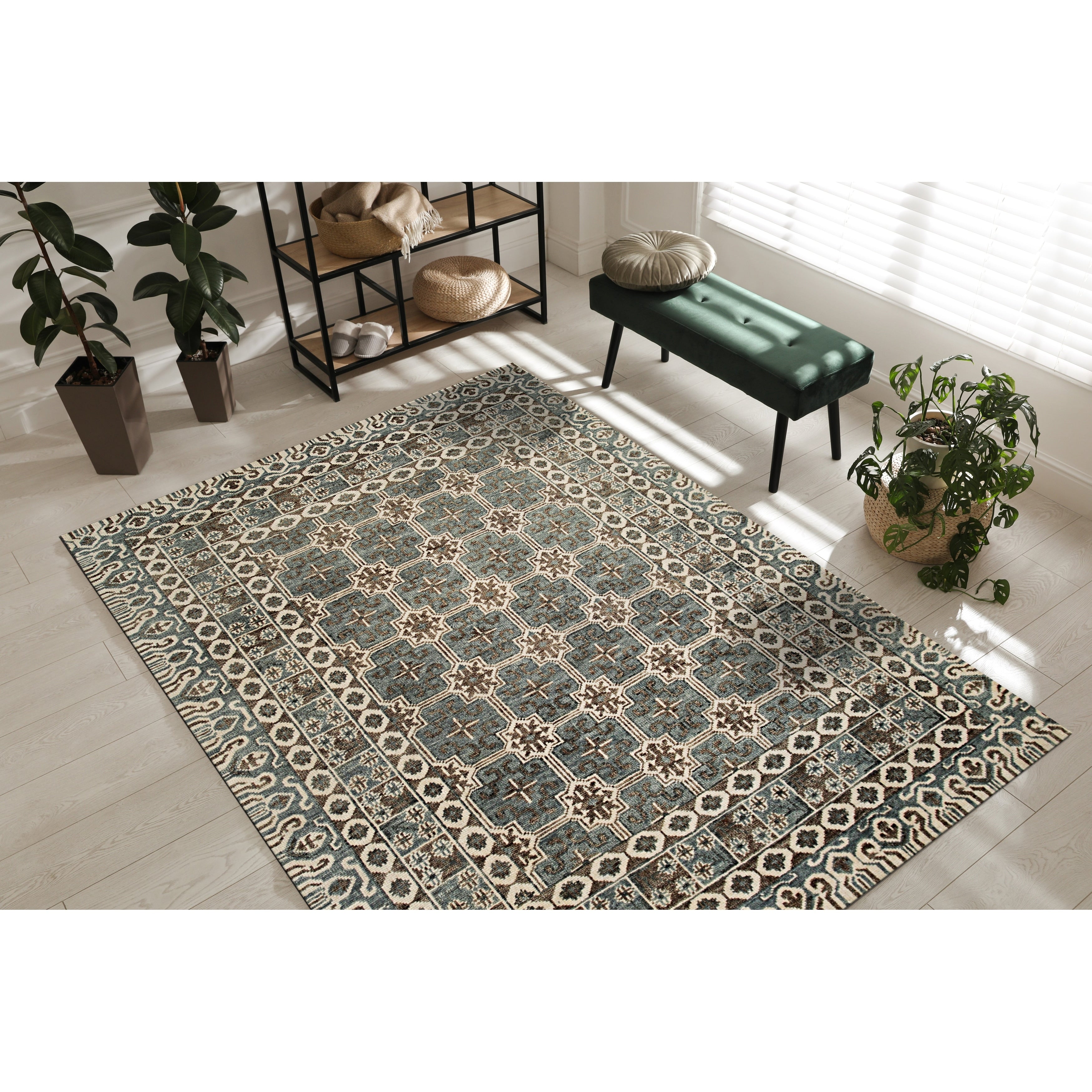 Handknotted Wool Grey Traditional Geometric Traditional Knot Rug 76 X 96