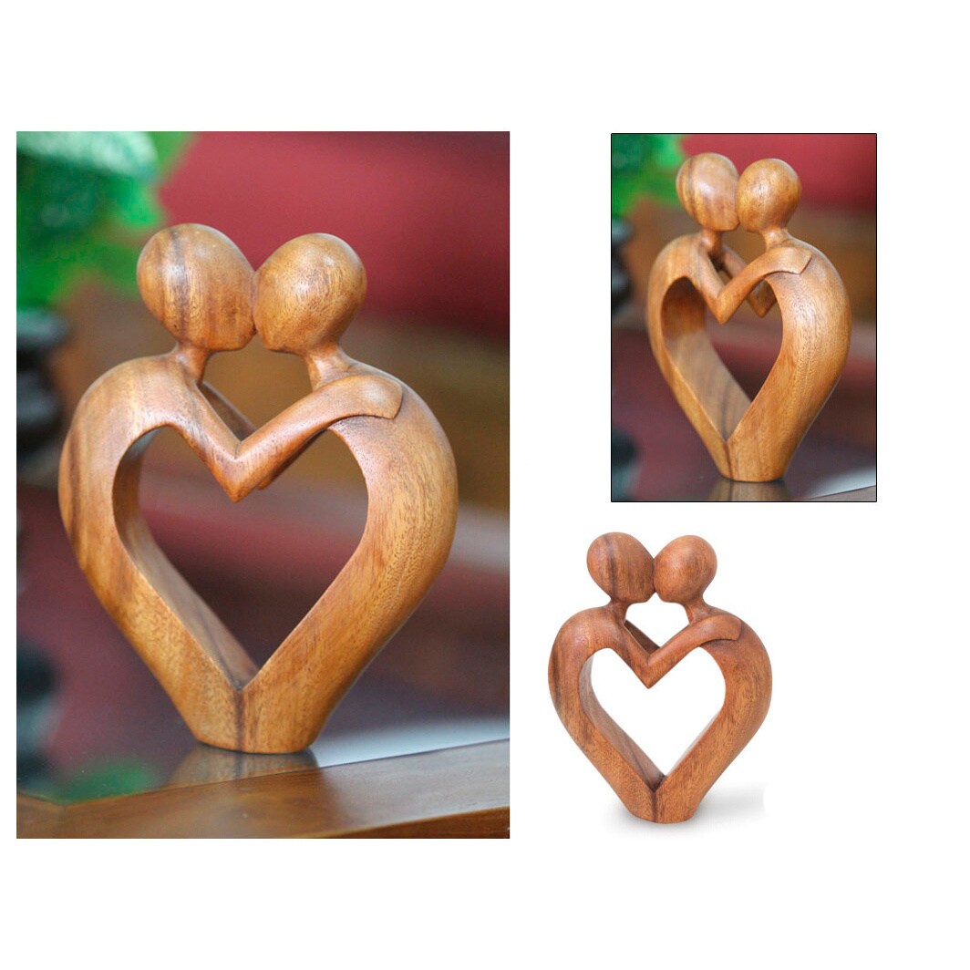 Handmade Suar Wood Sweet Love Sculpture Indonesia