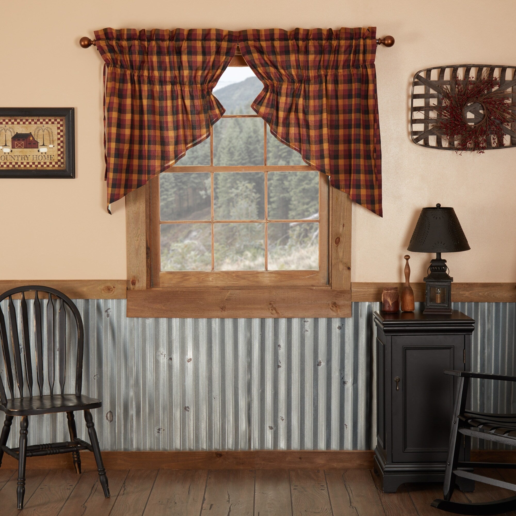 Primitive Check Lined Prairie Swag Set 36 X 36