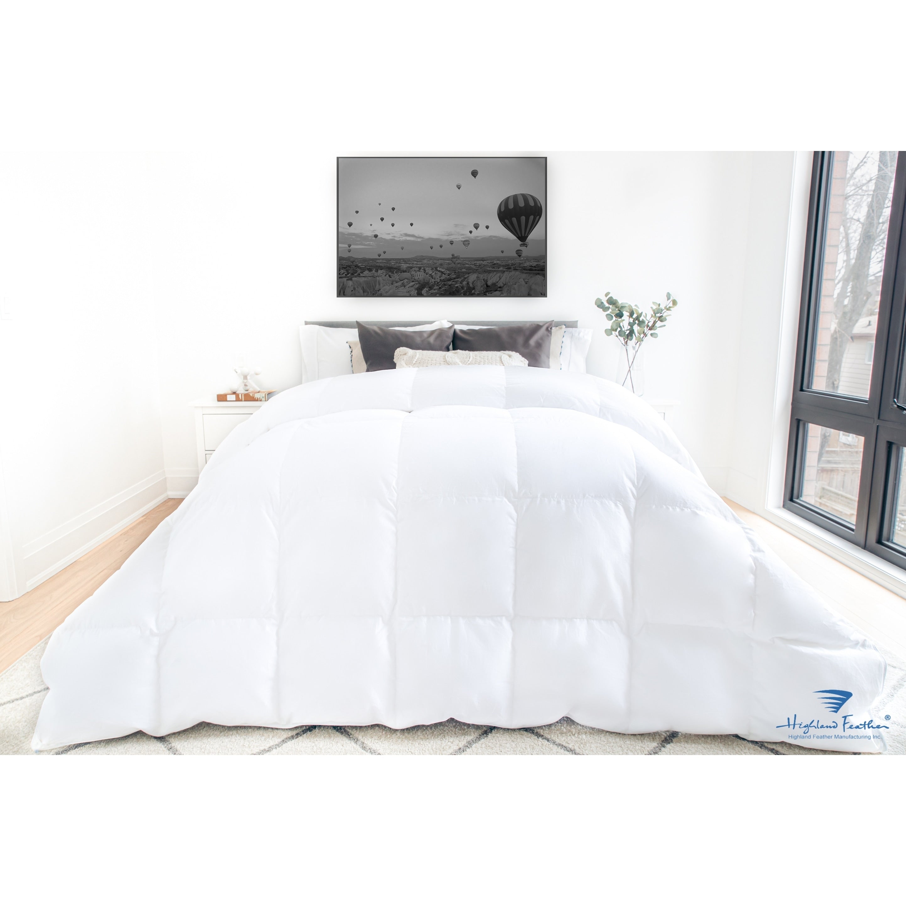 Highland Feather Normandy 800 Loft White Down Comforter