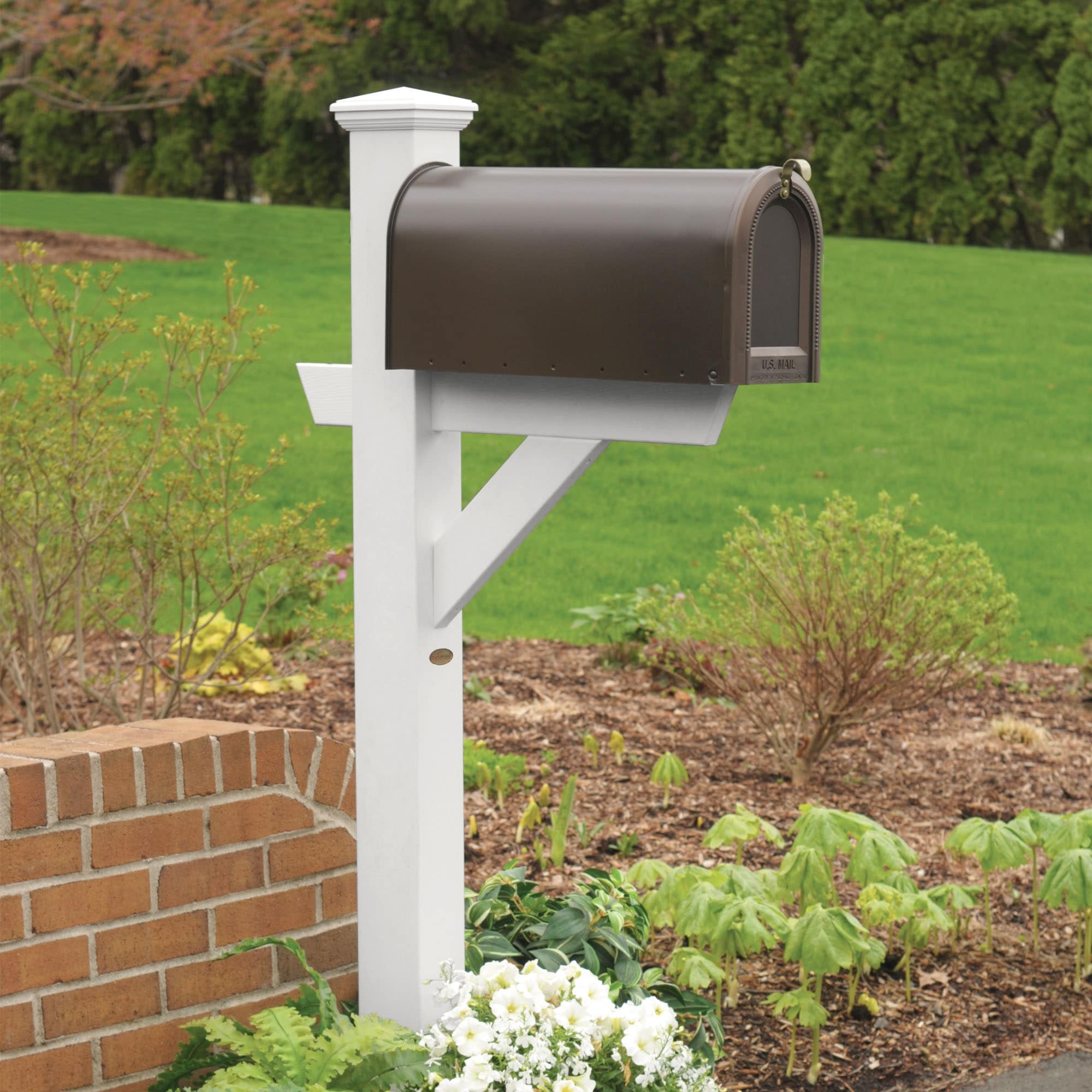 Highwood Eco Friendly Hazleton Mailbox Post