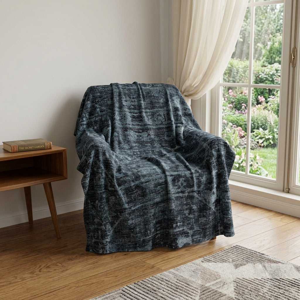 Homeroots 50 X 70 Navy Blue And Gray Damask Polyester Woven Plush Throw Blanket