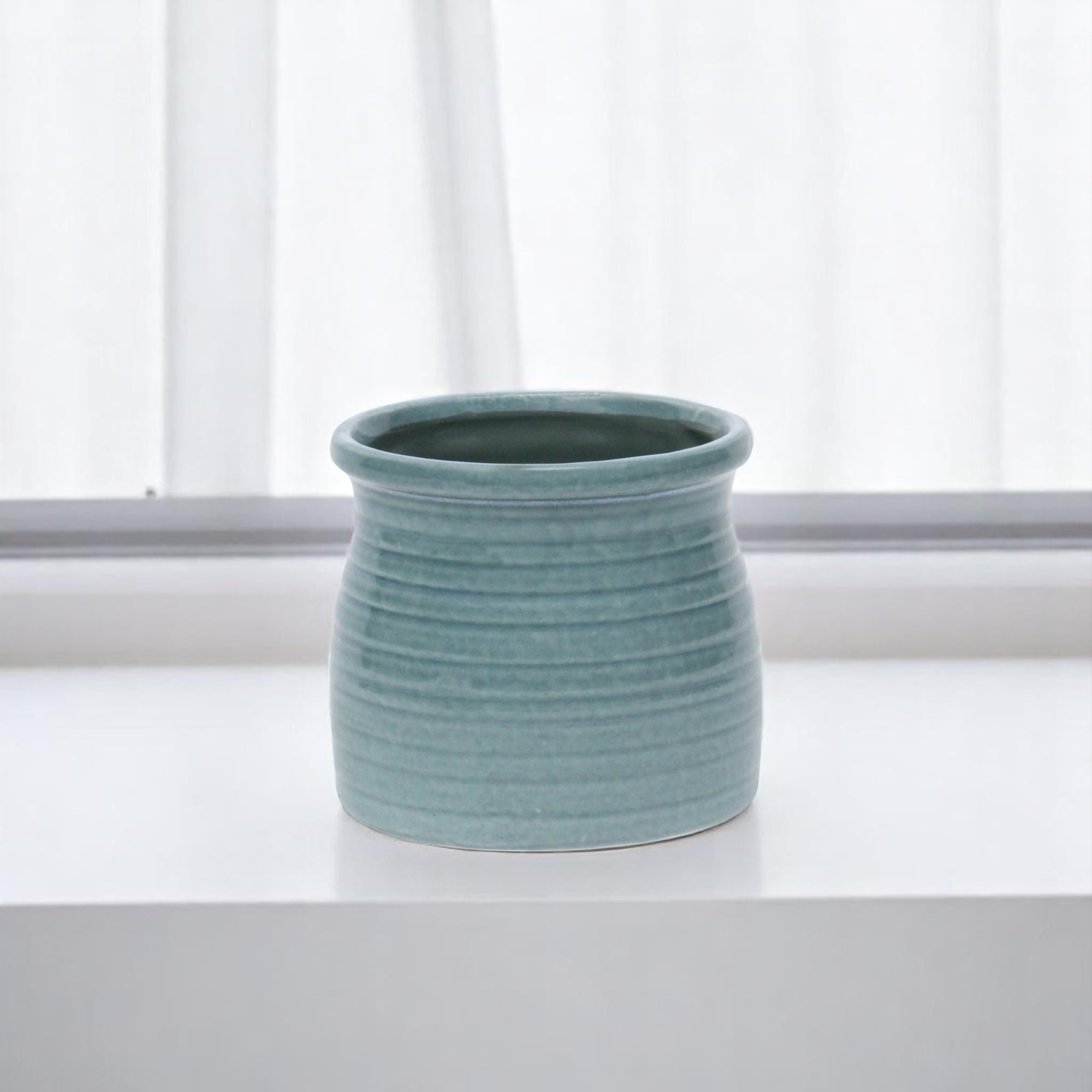 Homeroots Celadon Ceramic 25 Ounce Striped Round Distressed Pot Planter 5.00 In. X 4.75 In. X 5.00 In.
