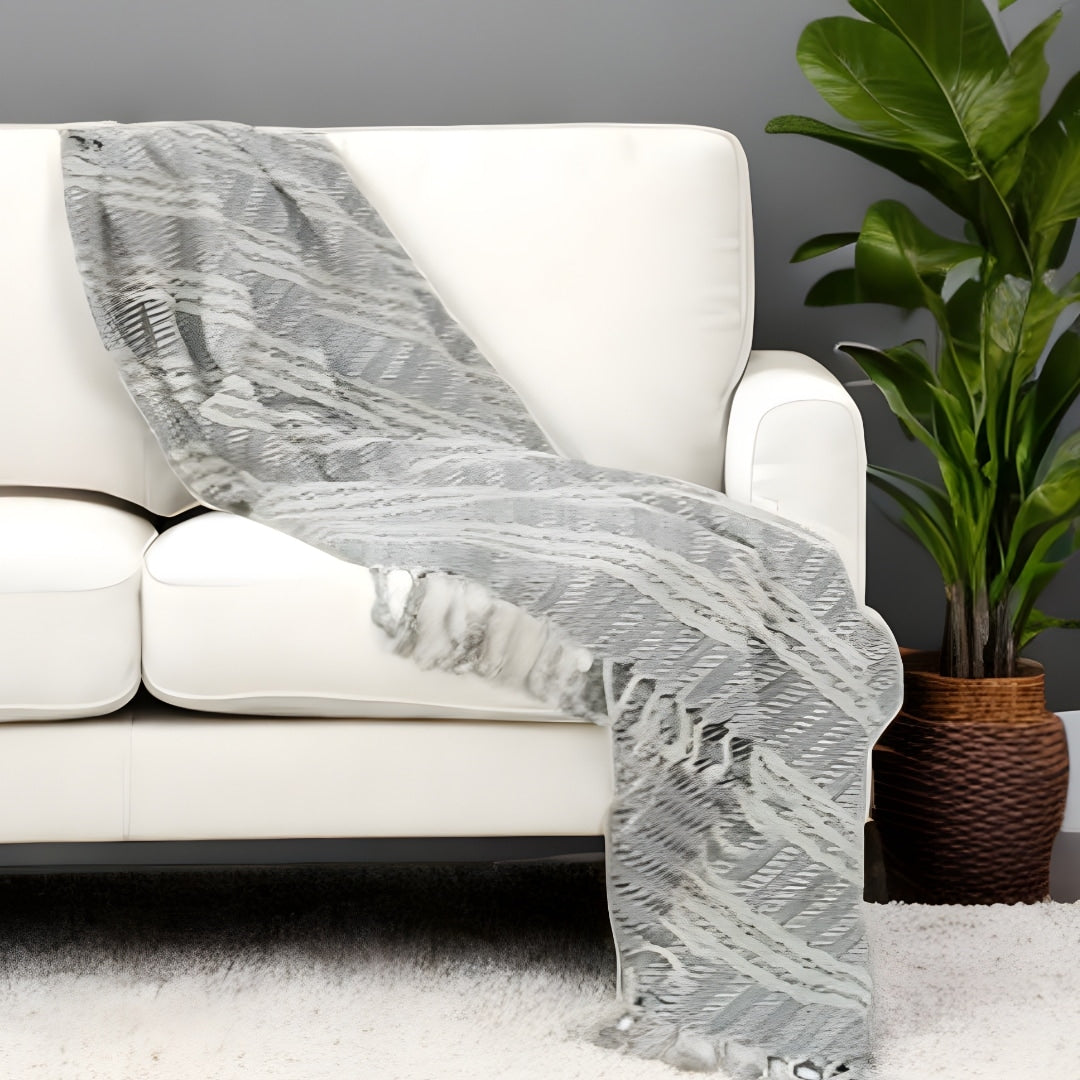 Homeroots Charcoal Woven 100 Cotton Throw Blanket