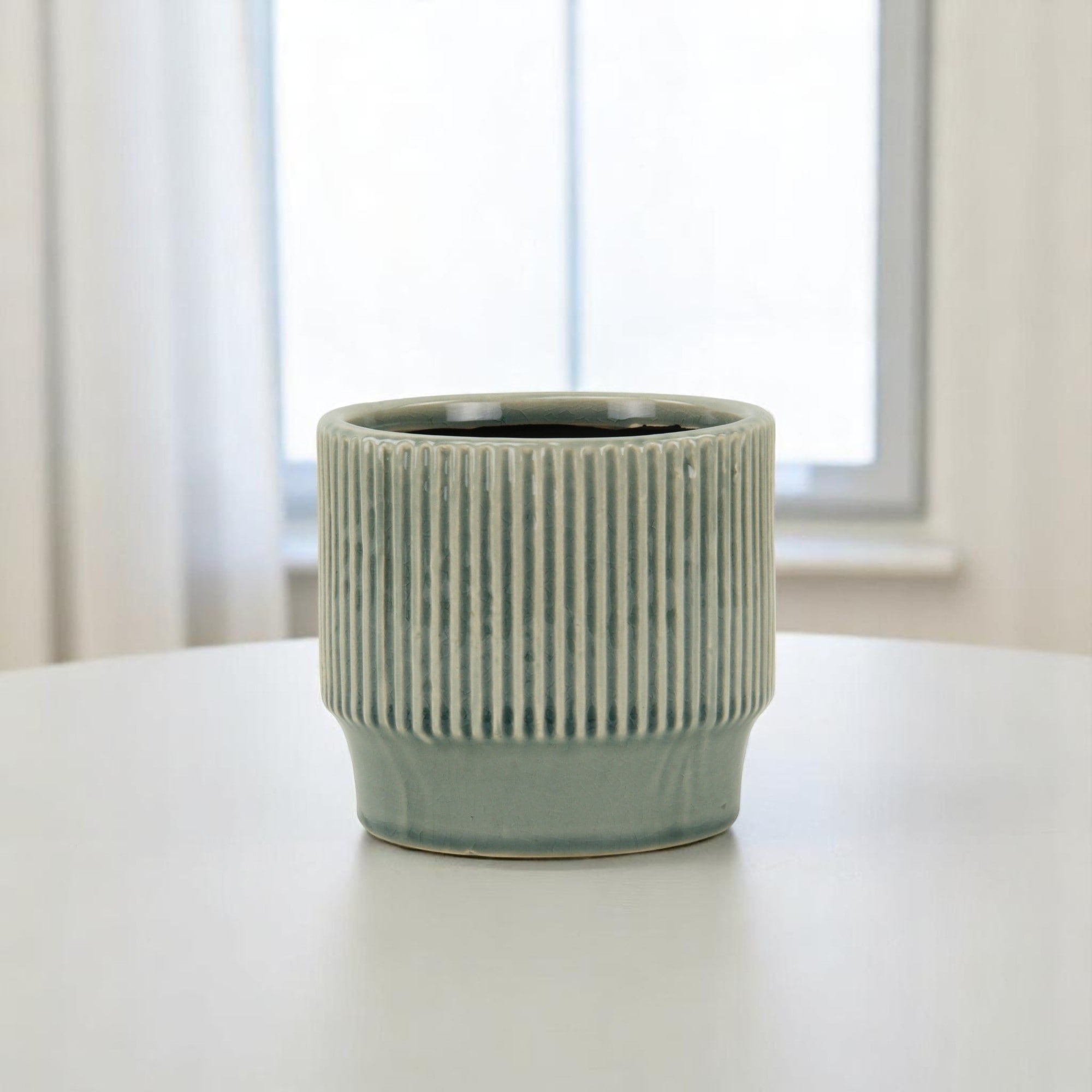 Homeroots Green Ceramic 41 Ounce Striped Round Distressed Pot Planter 5.50 In. X 5.25 In. X 5.50 In.