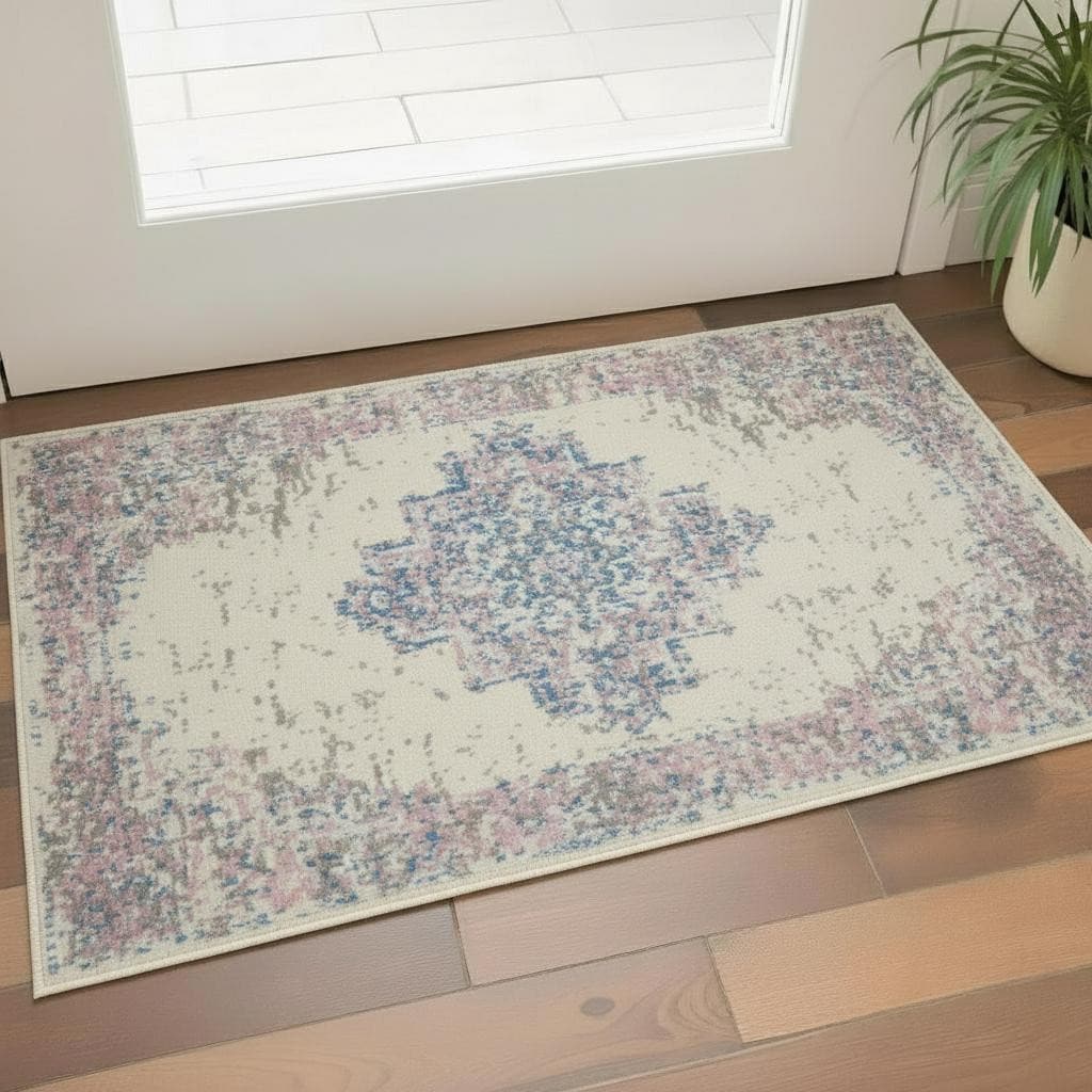 Homeroots Medallion Transitional Rectangle Area Rug 2 X 4