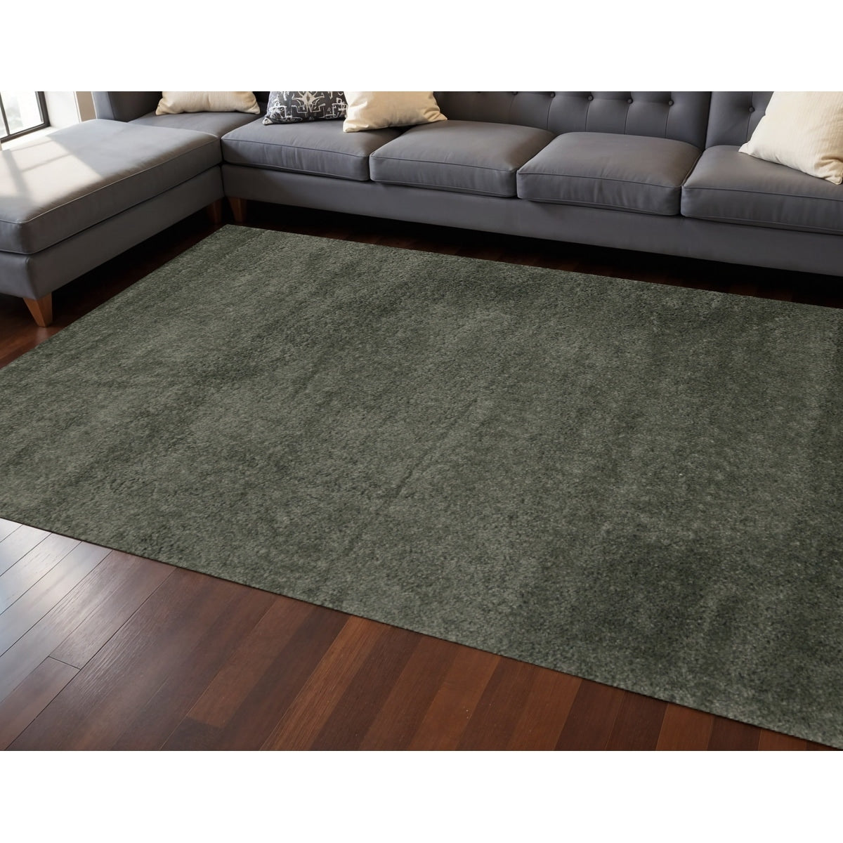 Homeroots Solid Color Modern Rectangle Area Rug