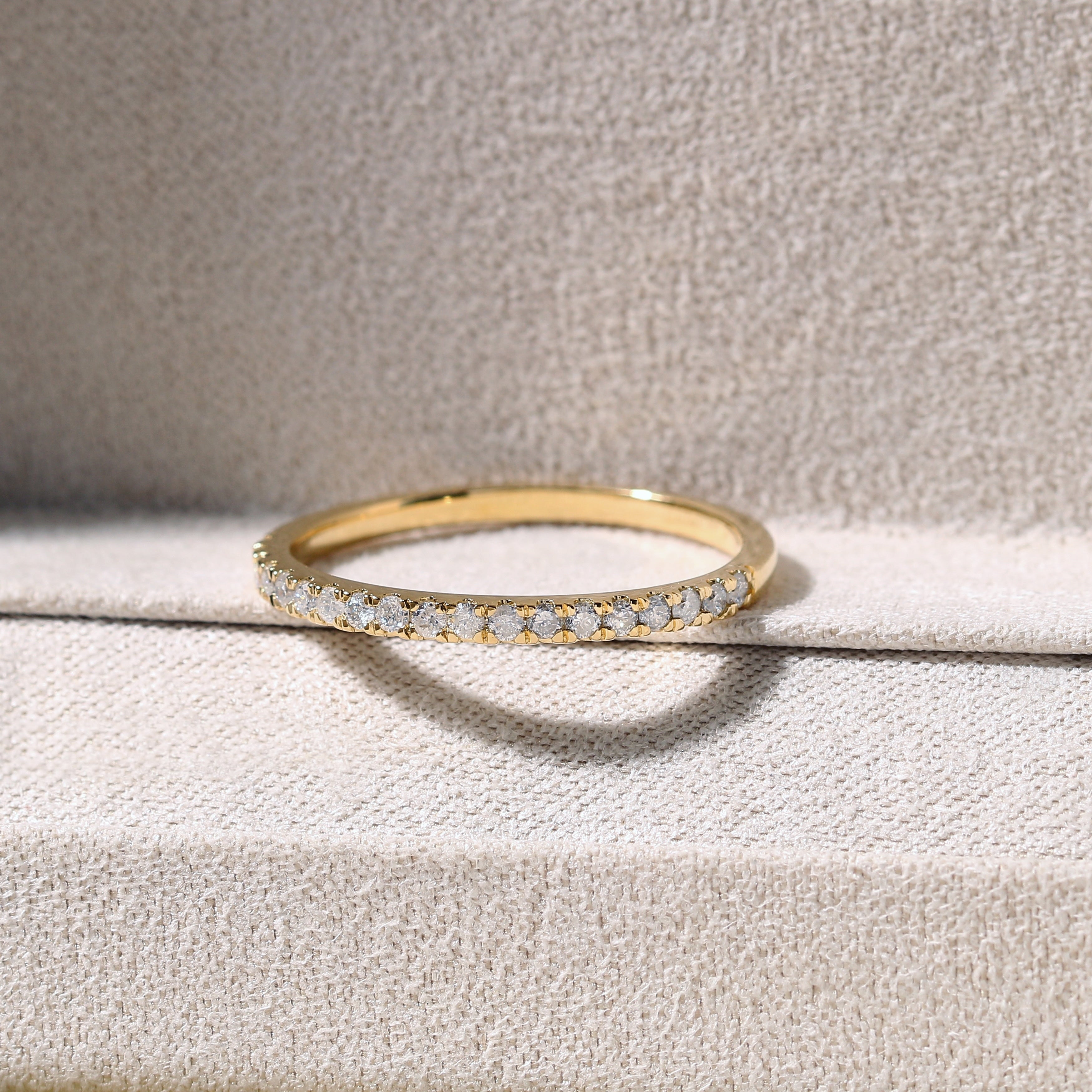 De Couer Igi Certified 14K Yellow Gold 1 4Ct Tdw Wedding Band
