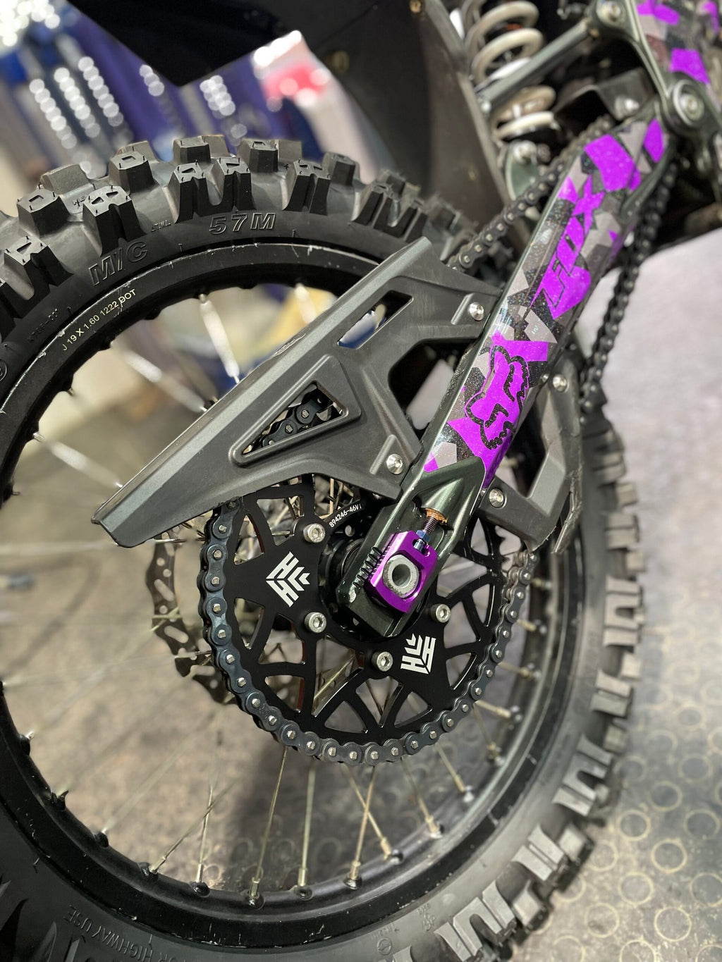 ULTRA BEE FOX RACING FULL COVERAGE GRAPHICS KIT
