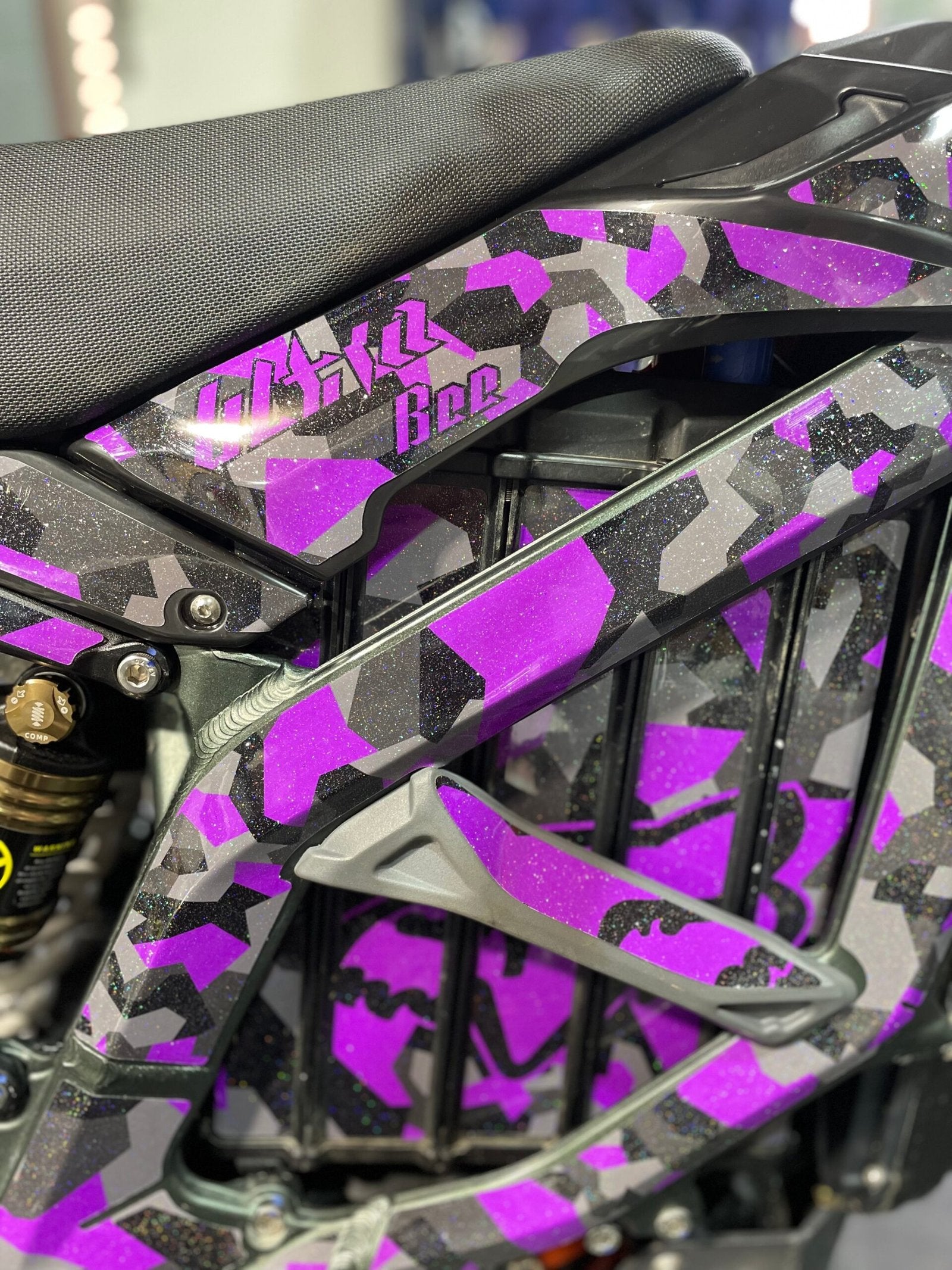 ULTRA BEE FOX RACING FULL COVERAGE GRAPHICS KIT