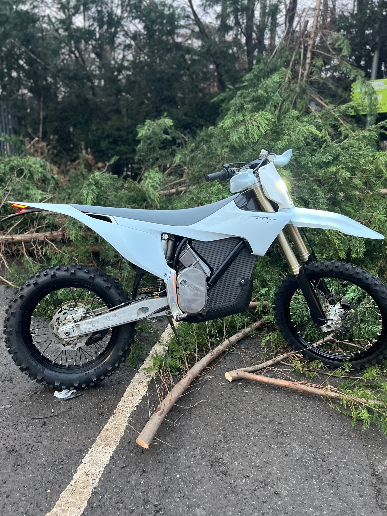 USED STARK VARG EX 80HP WHITE