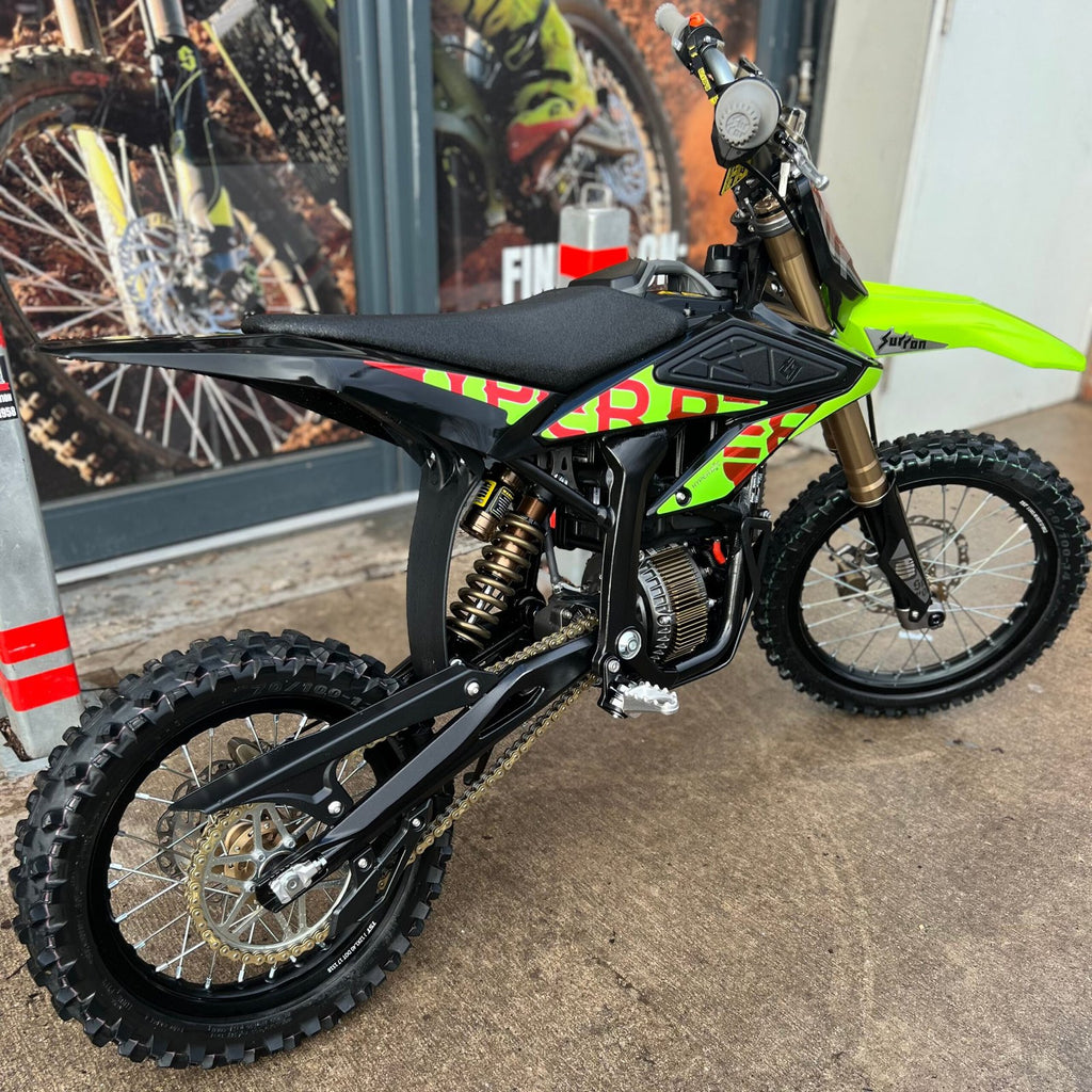 USED SUR RON HYPER BEE GREEN BIG WHEEL