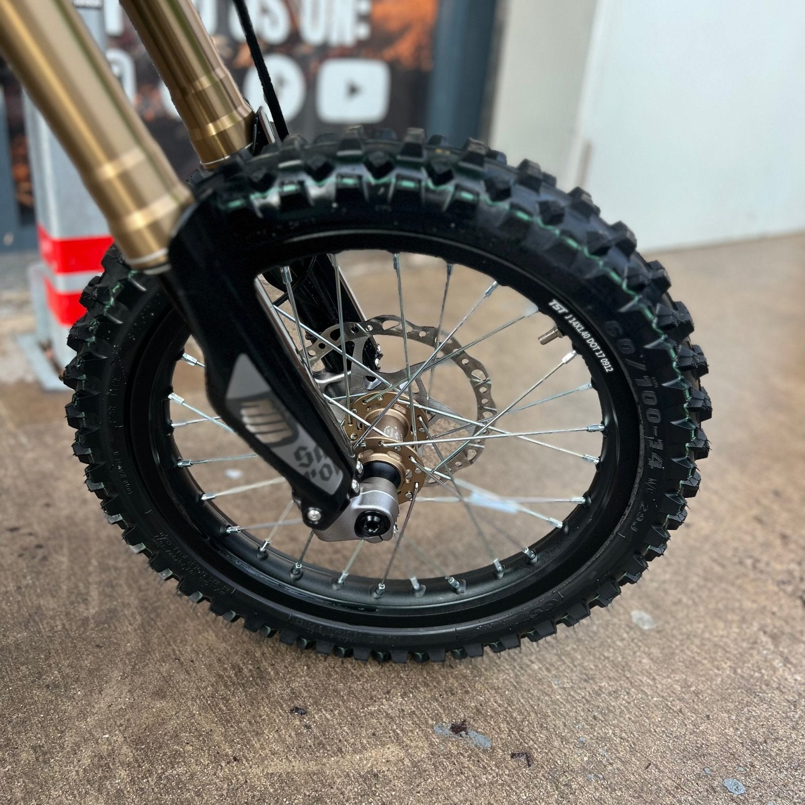 USED SUR RON HYPER BEE GREEN BIG WHEEL