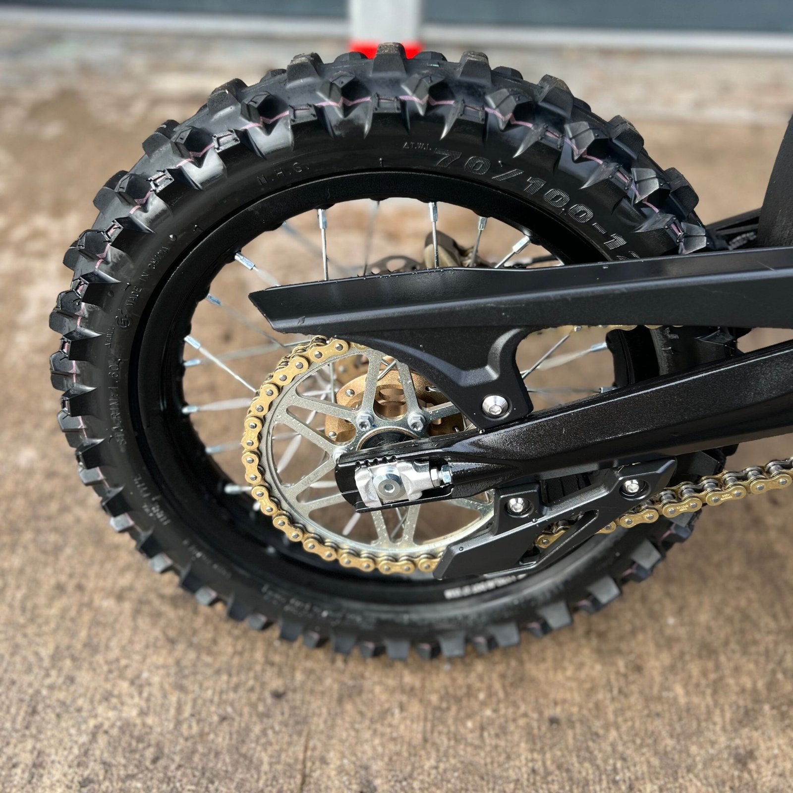 USED SUR RON HYPER BEE GREEN BIG WHEEL