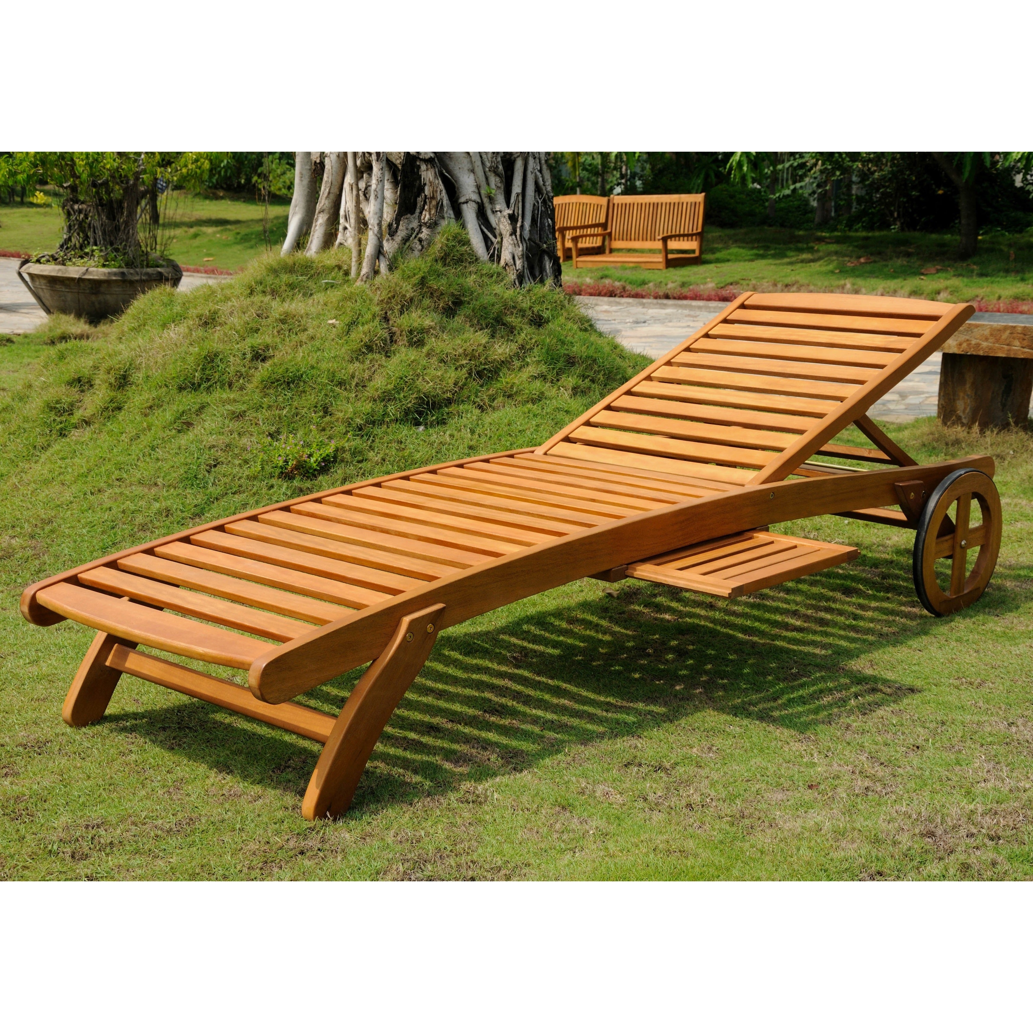 International Caravan Royal Tahiti Multi Position Chaise Lounge