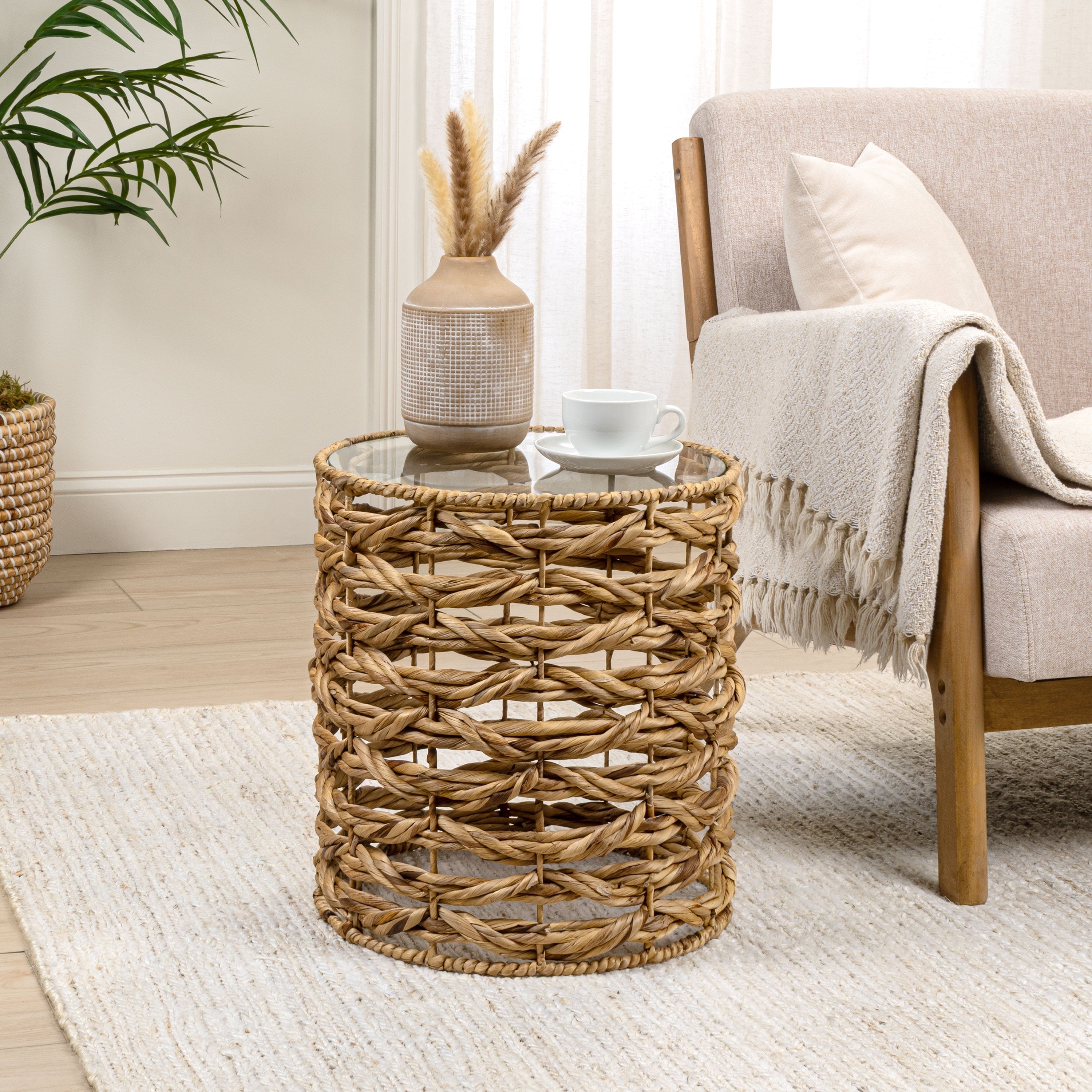Jonathan Y Malaya 16 Bohemian Coastal Handwoven Water Hyacinth Open Weave Round End Table With Glass Top