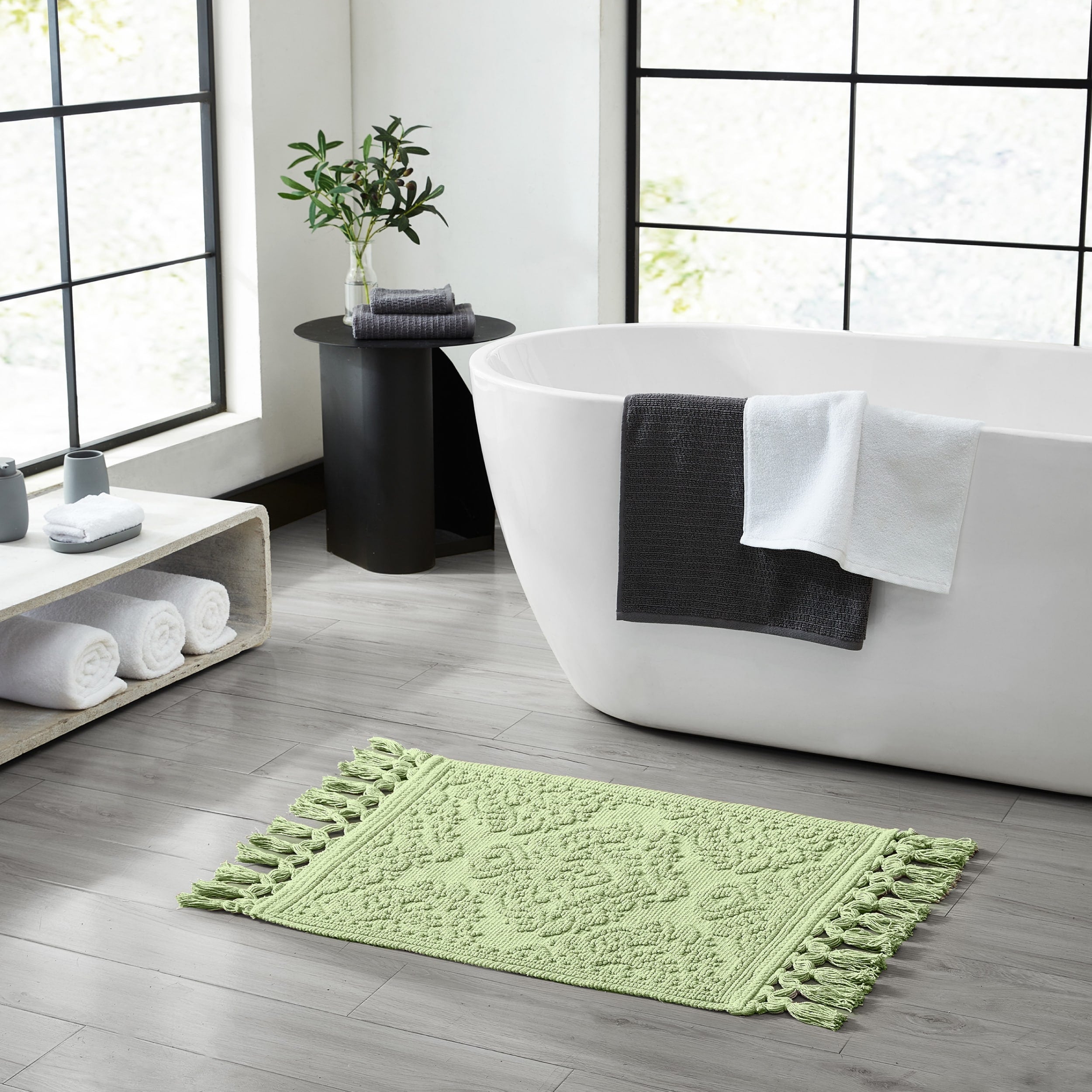 Jean Pierre Ricardo Cotton Fringe 21 X 34 In. Bath Rug