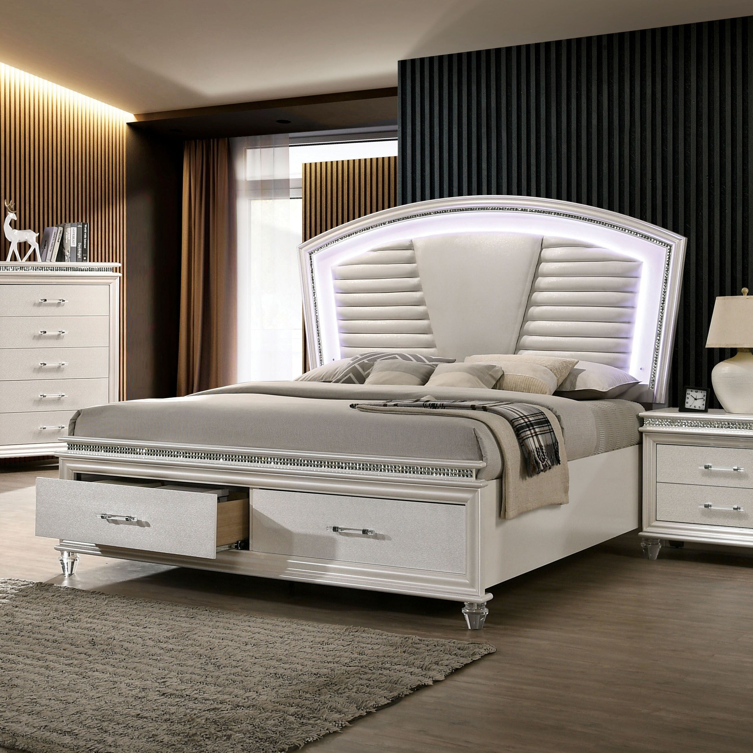 Joann Transitional Pearl White Platform Bed By Foa