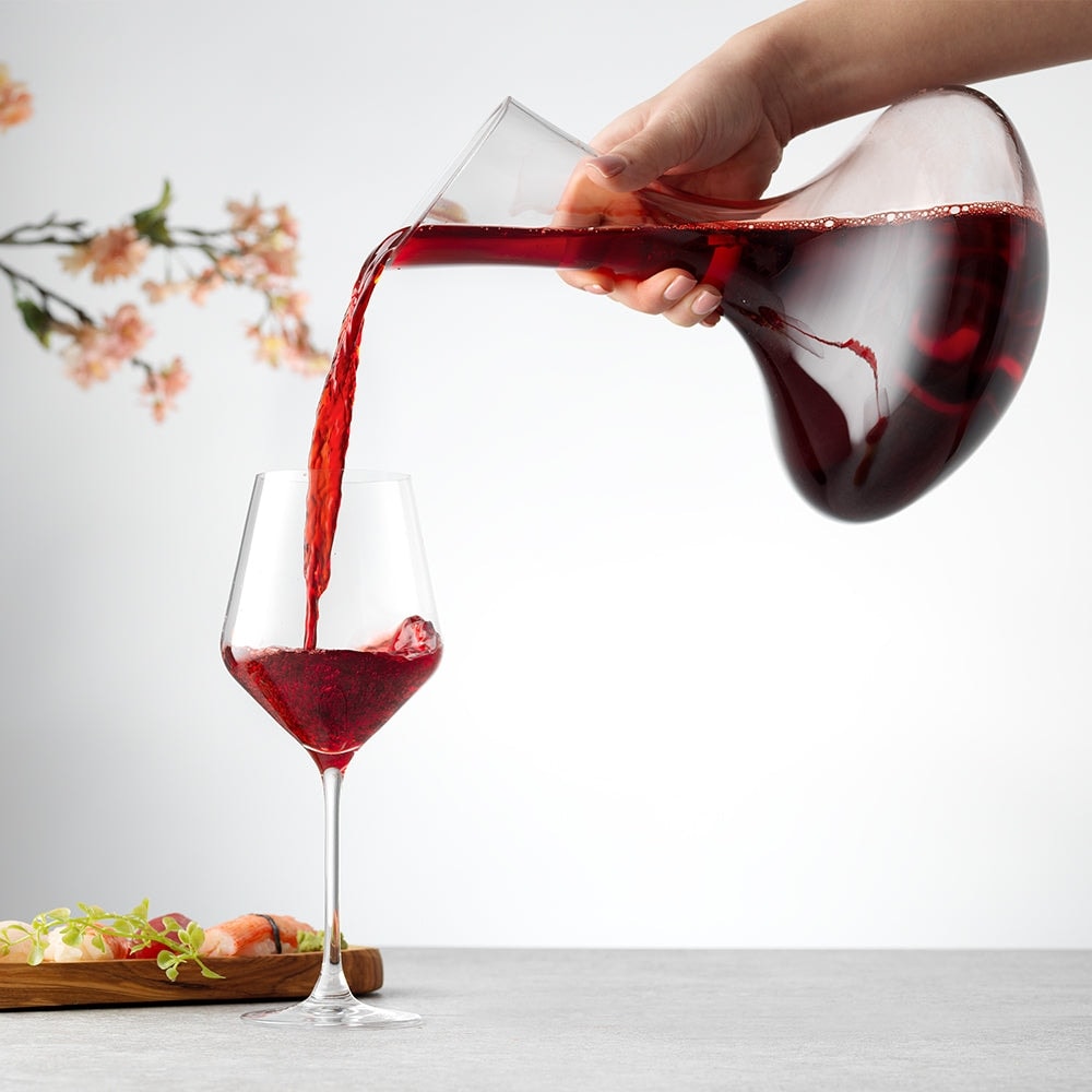 Joyjolt Lancia Hand Blown Non Leaded Crystal Wine Decanter 54 Ounce Red Wine Carafe