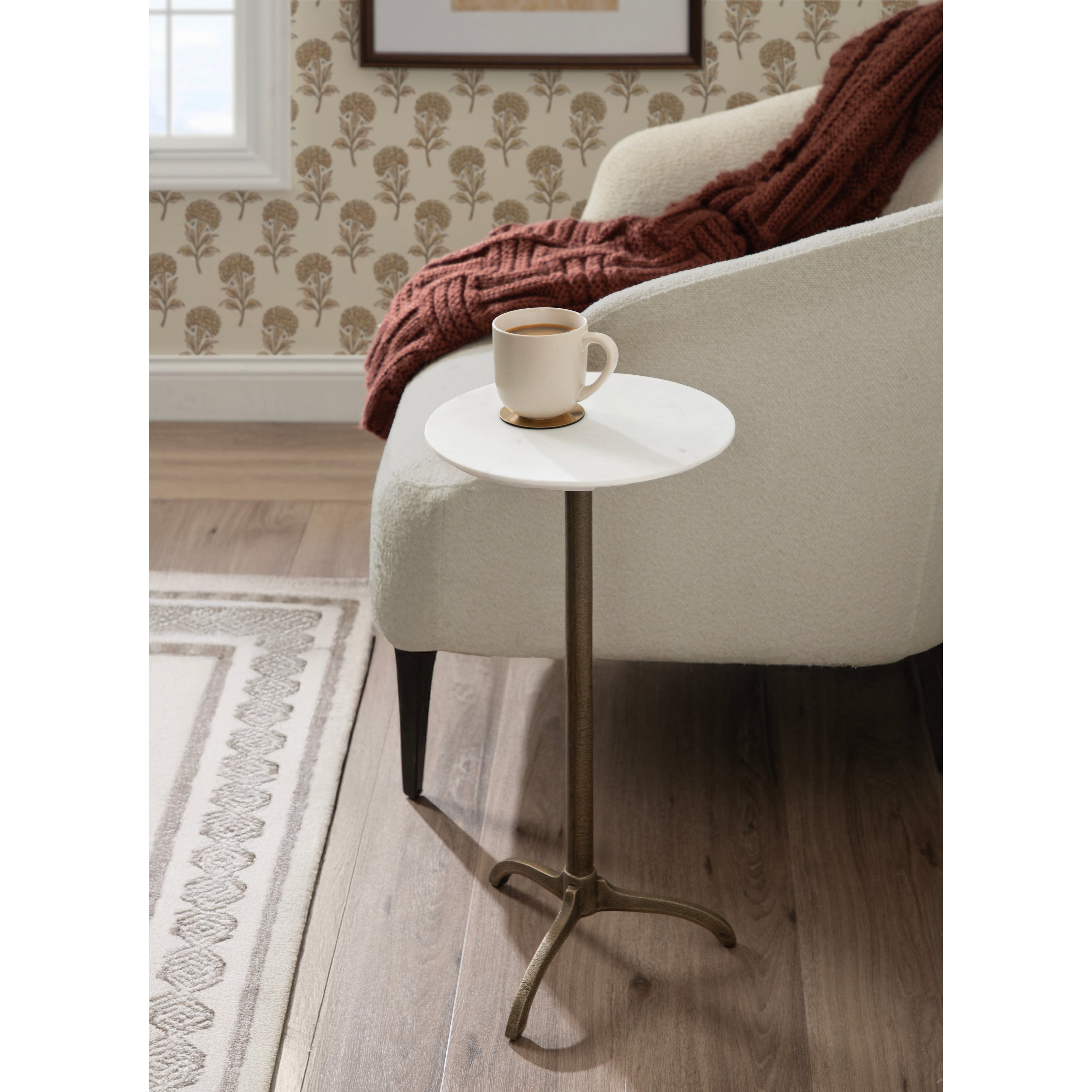Kate And Laurel Henshall Marble And Metal Round Side Table 12X12X24