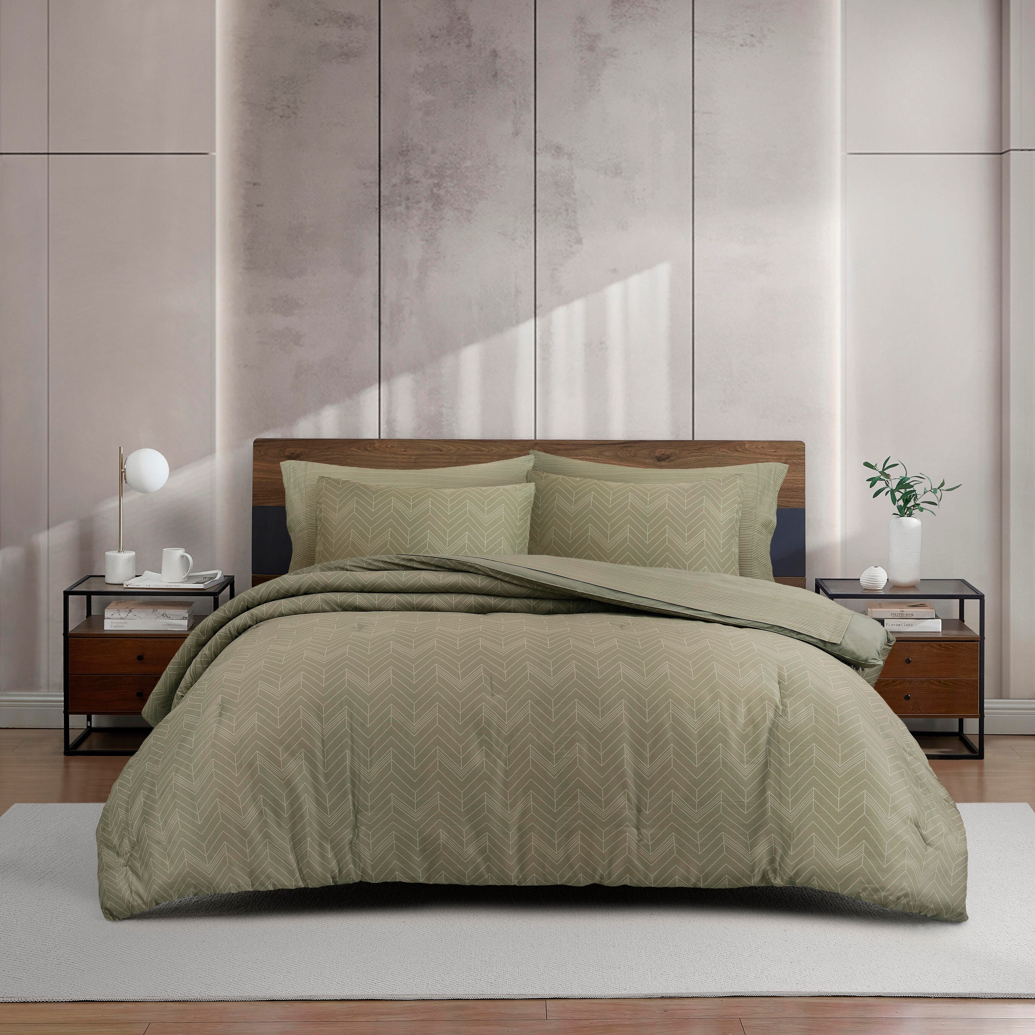 Kenneth Cole Delancey Green 7 Piece Comforter Bonus Set