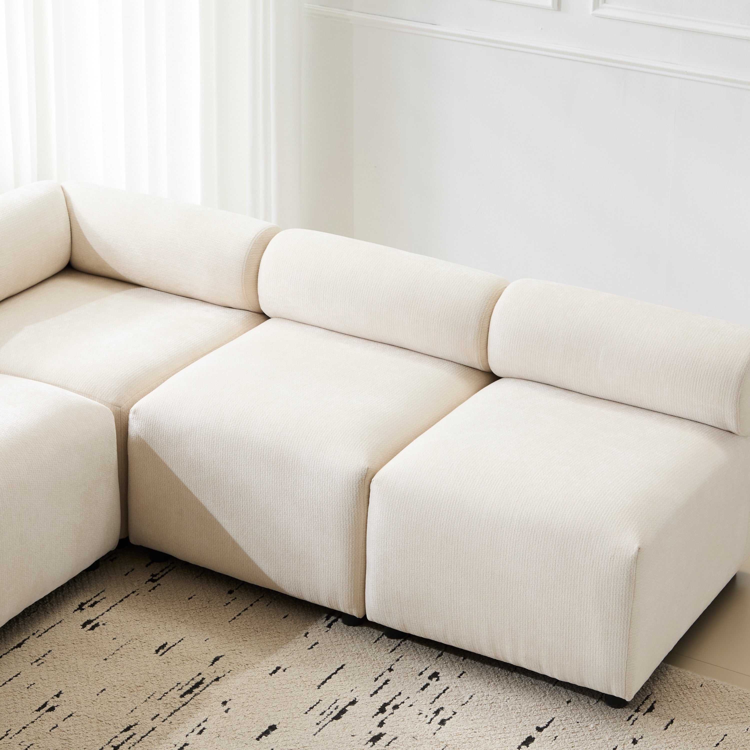 L Shaped Modular Sectional Sofa Chenille Upholstered Round Back 4 Seat Sofa High Resilience Soam Corner Sofa