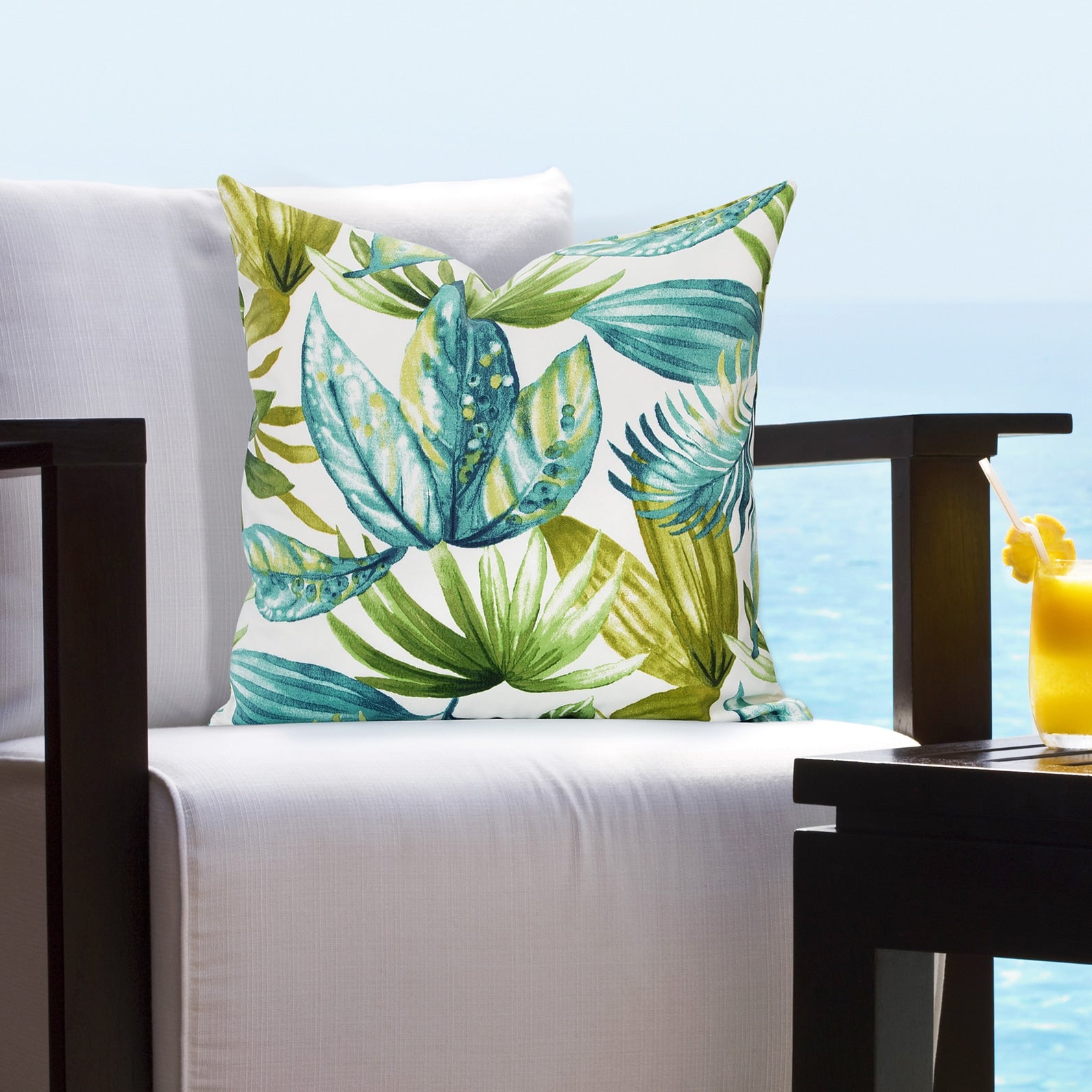 Siscovers Indoor Outdoor Maui Tropical Throw Pillow