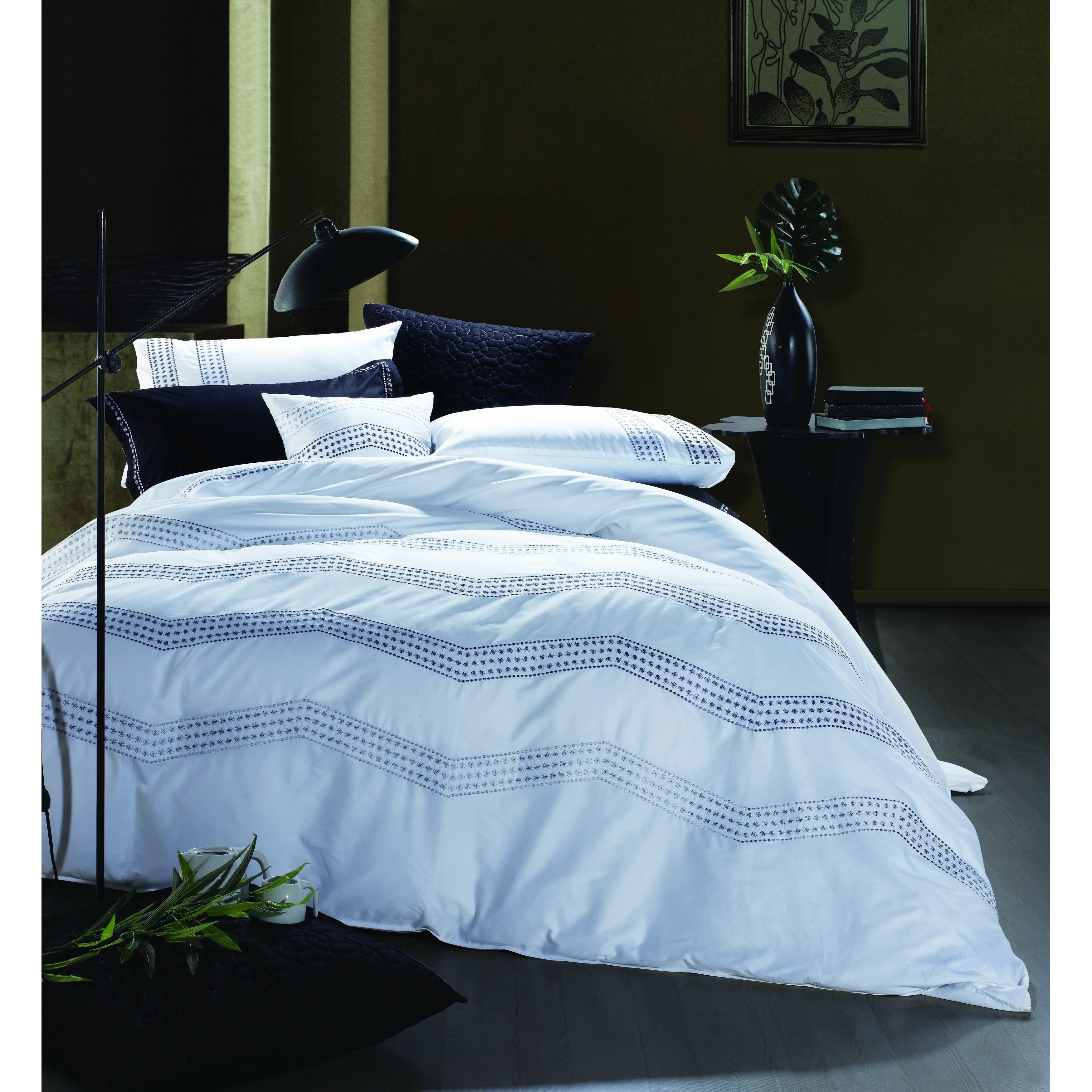 Broderie Ensemble Housse De Couette Collection Vail Embrodiery Duvet Set