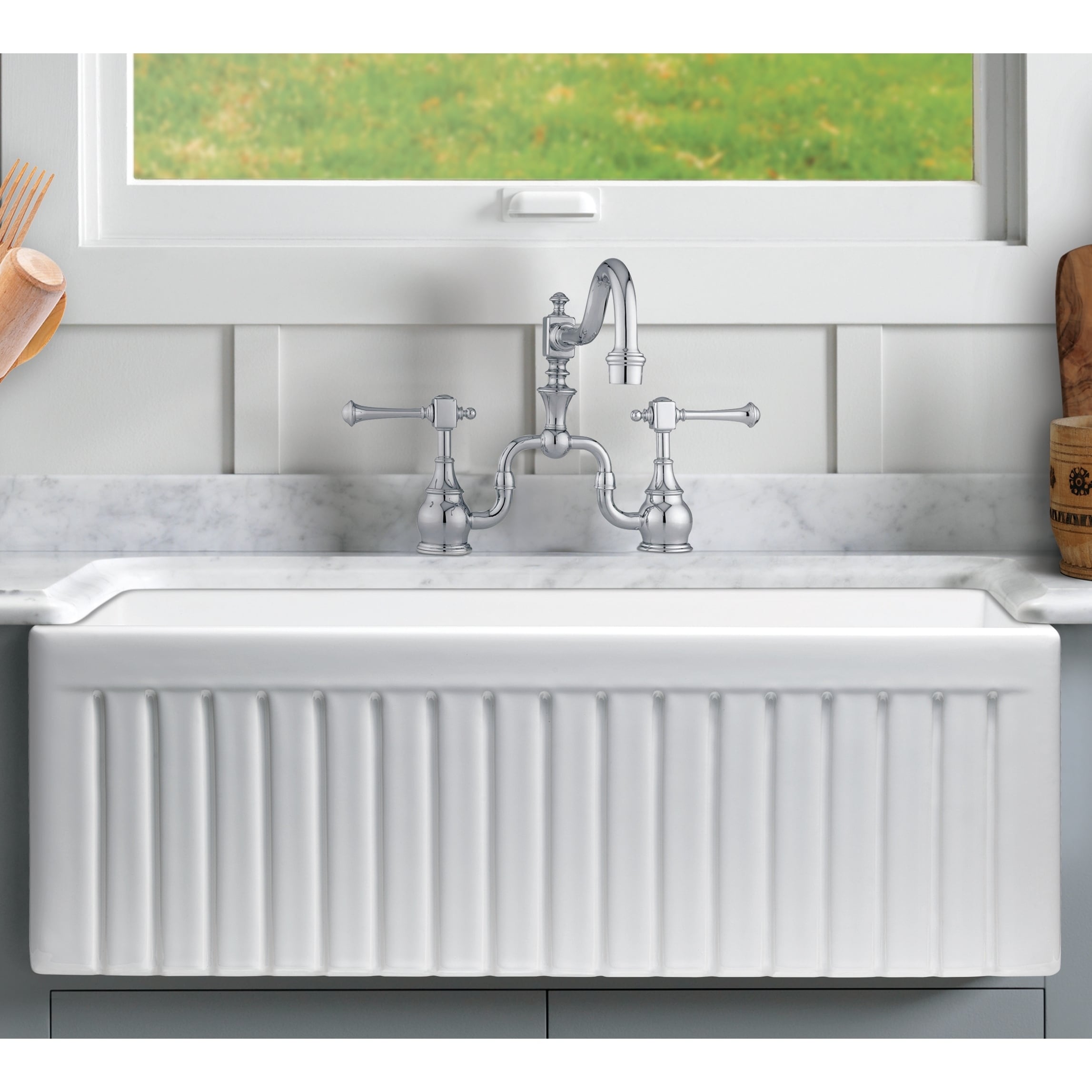 Sutton Place Reversible Farmhouse Fireclay 27 In. Single Bowl Kitchen Sink In White With Grid And Strainer